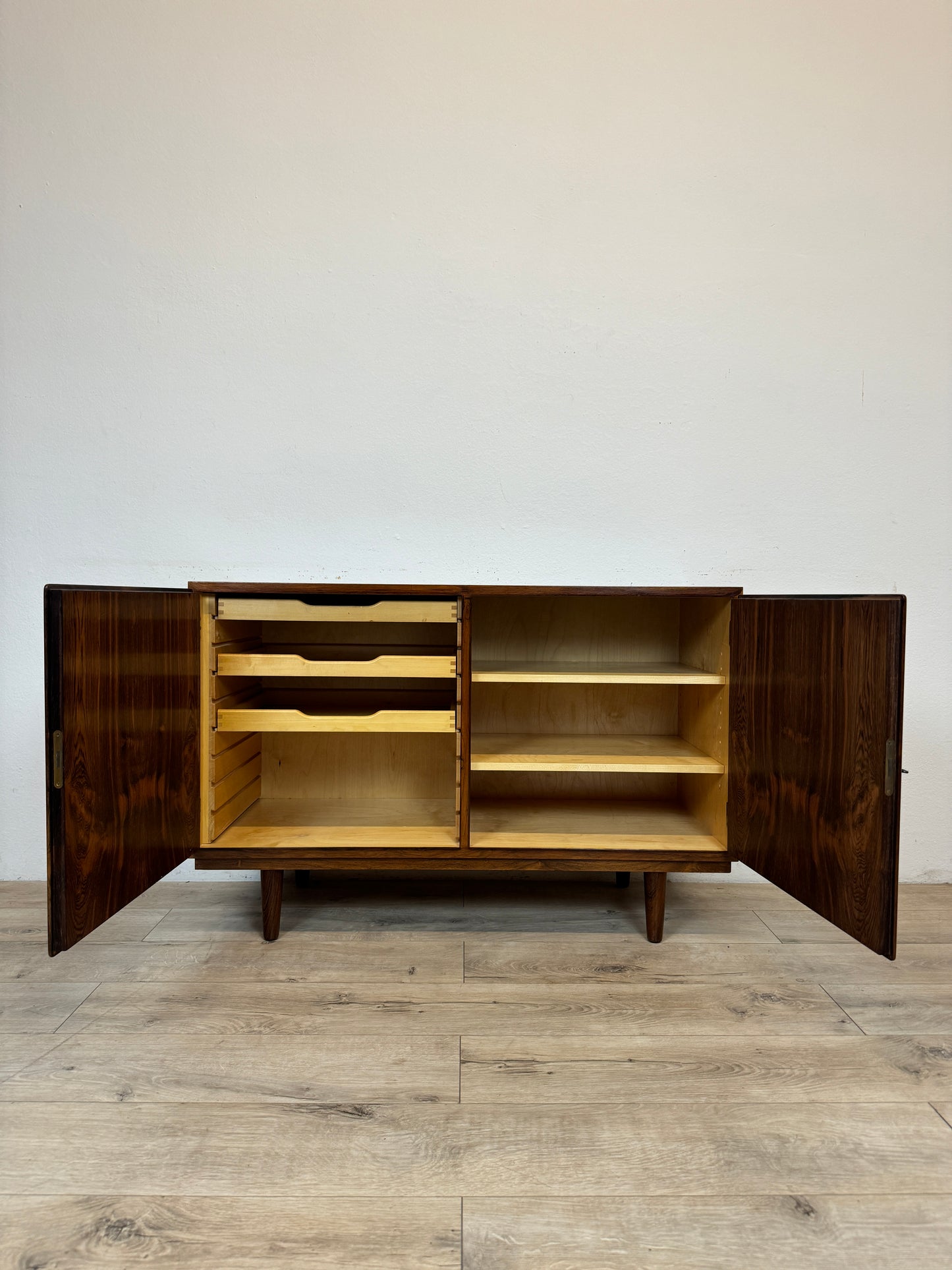 Sideboard in palissandro di Poul Hundevad