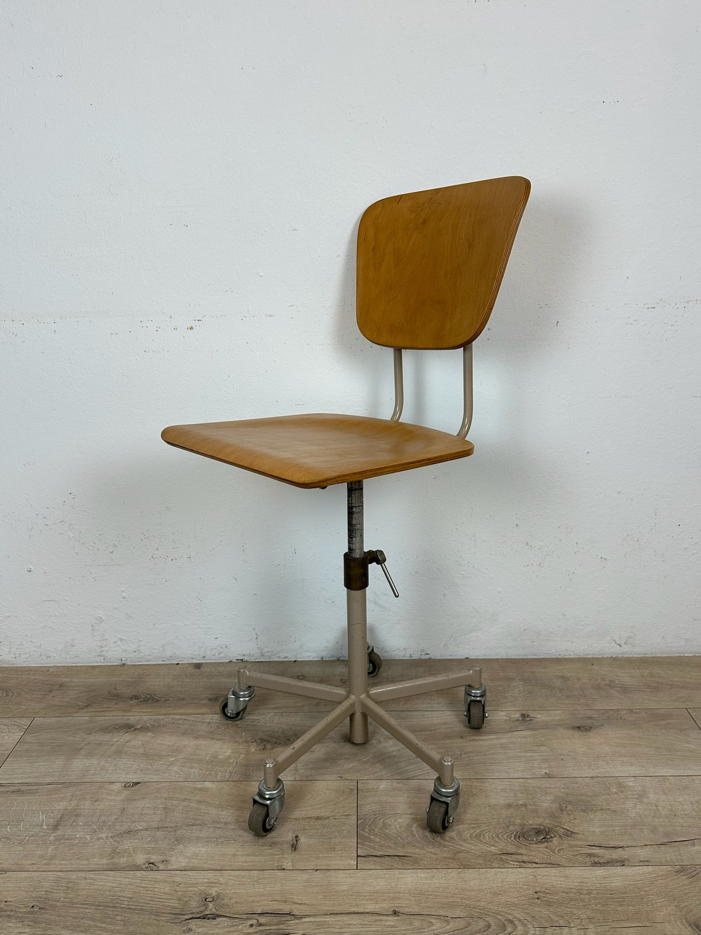 Sedia con ruote anni 60