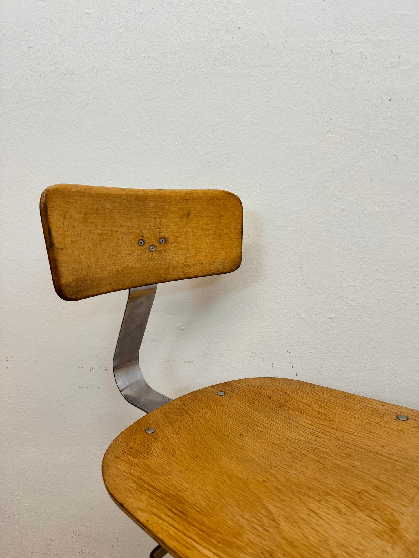 Sgabello industriale anni 60