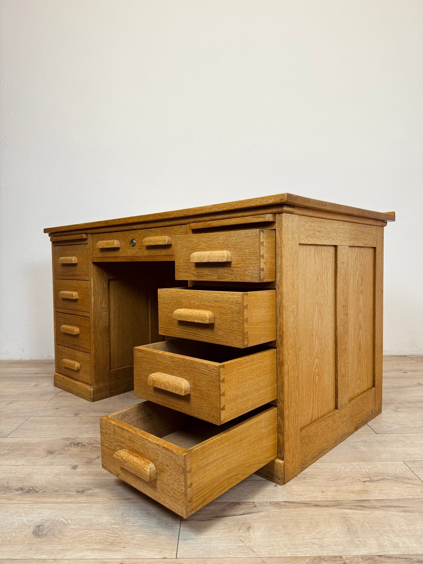 Scrivania in rovere anni 50