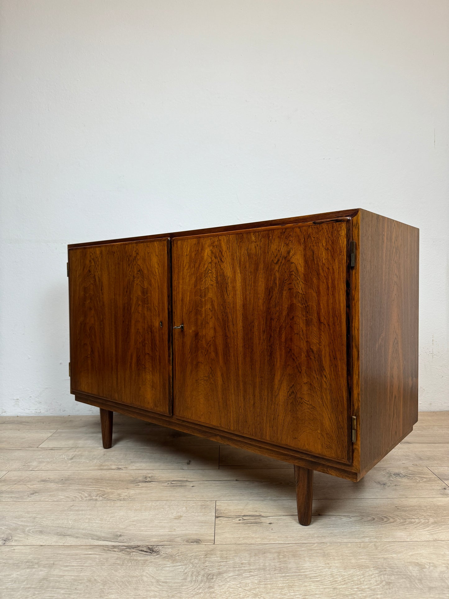 Sideboard in palissandro di Poul Hundevad