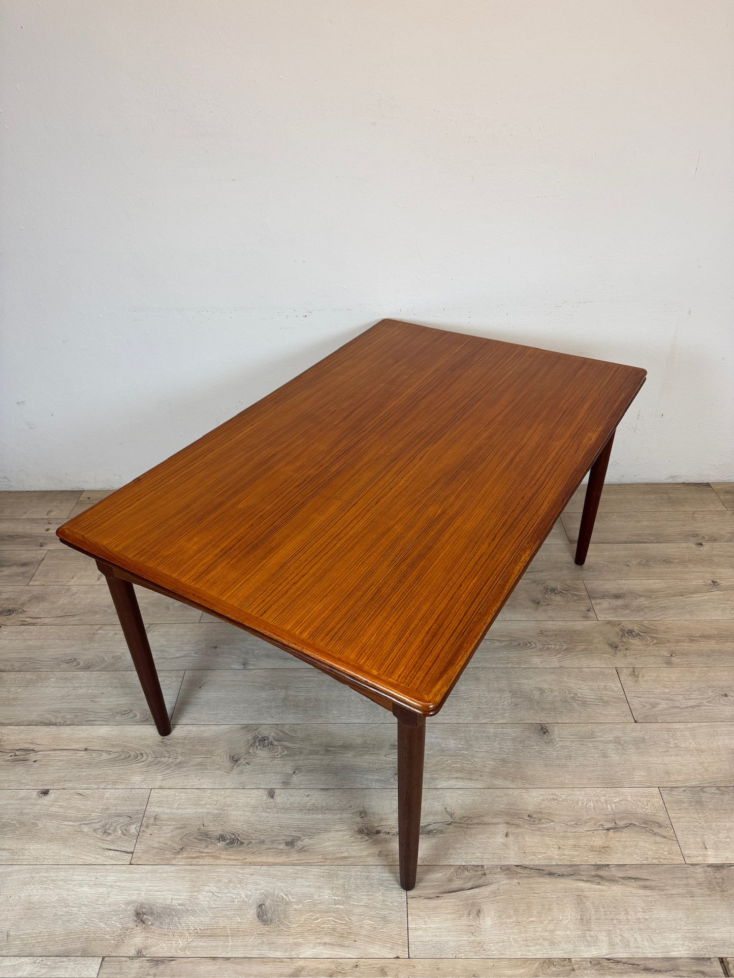 Tavolo allungabile in teak
