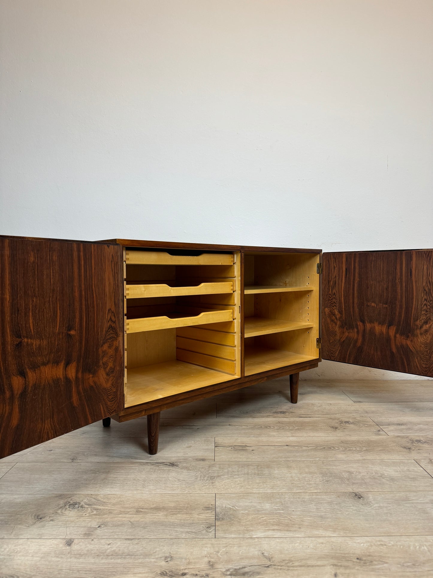 Sideboard in palissandro di Poul Hundevad