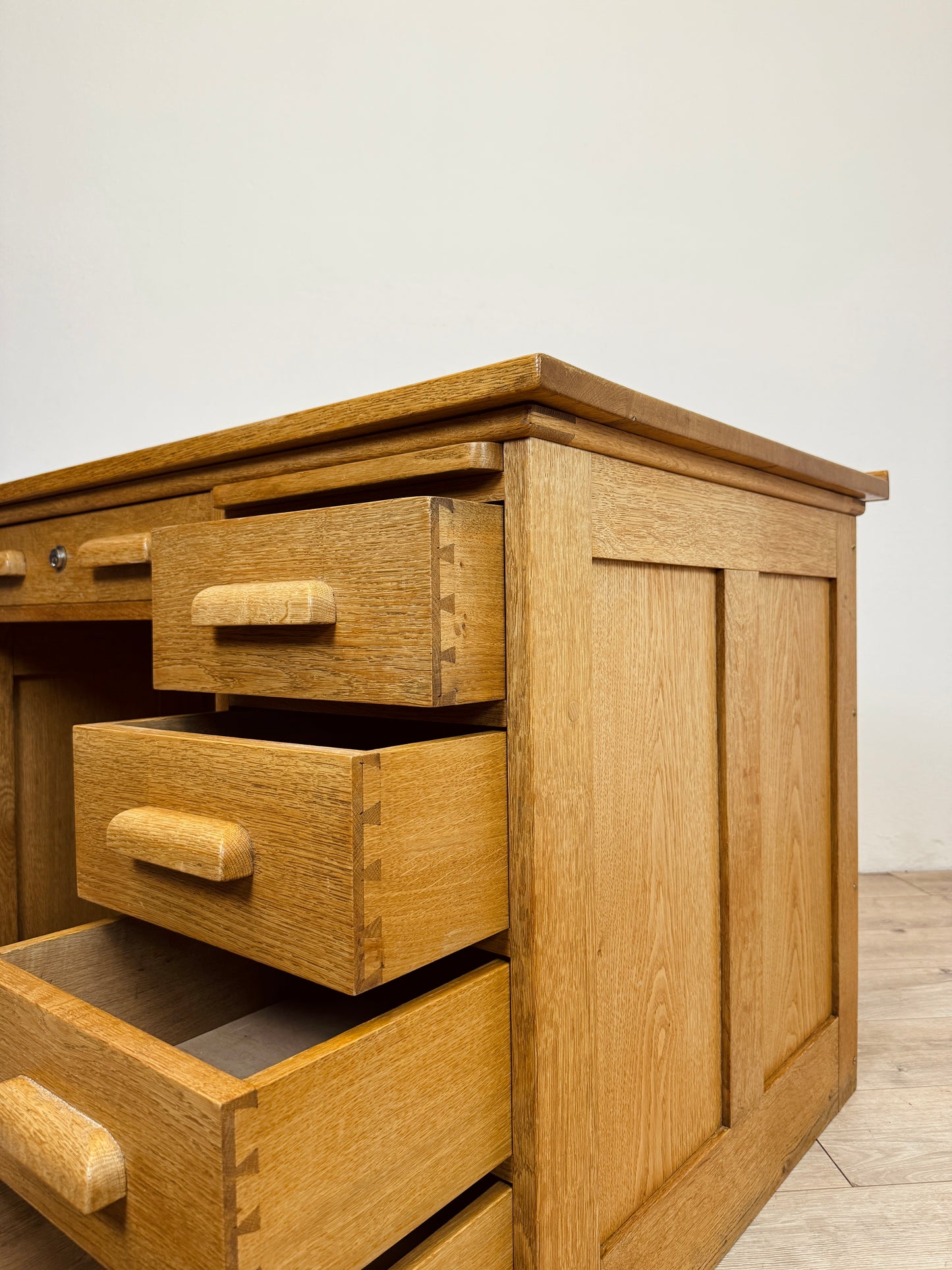Scrivania in rovere anni 50