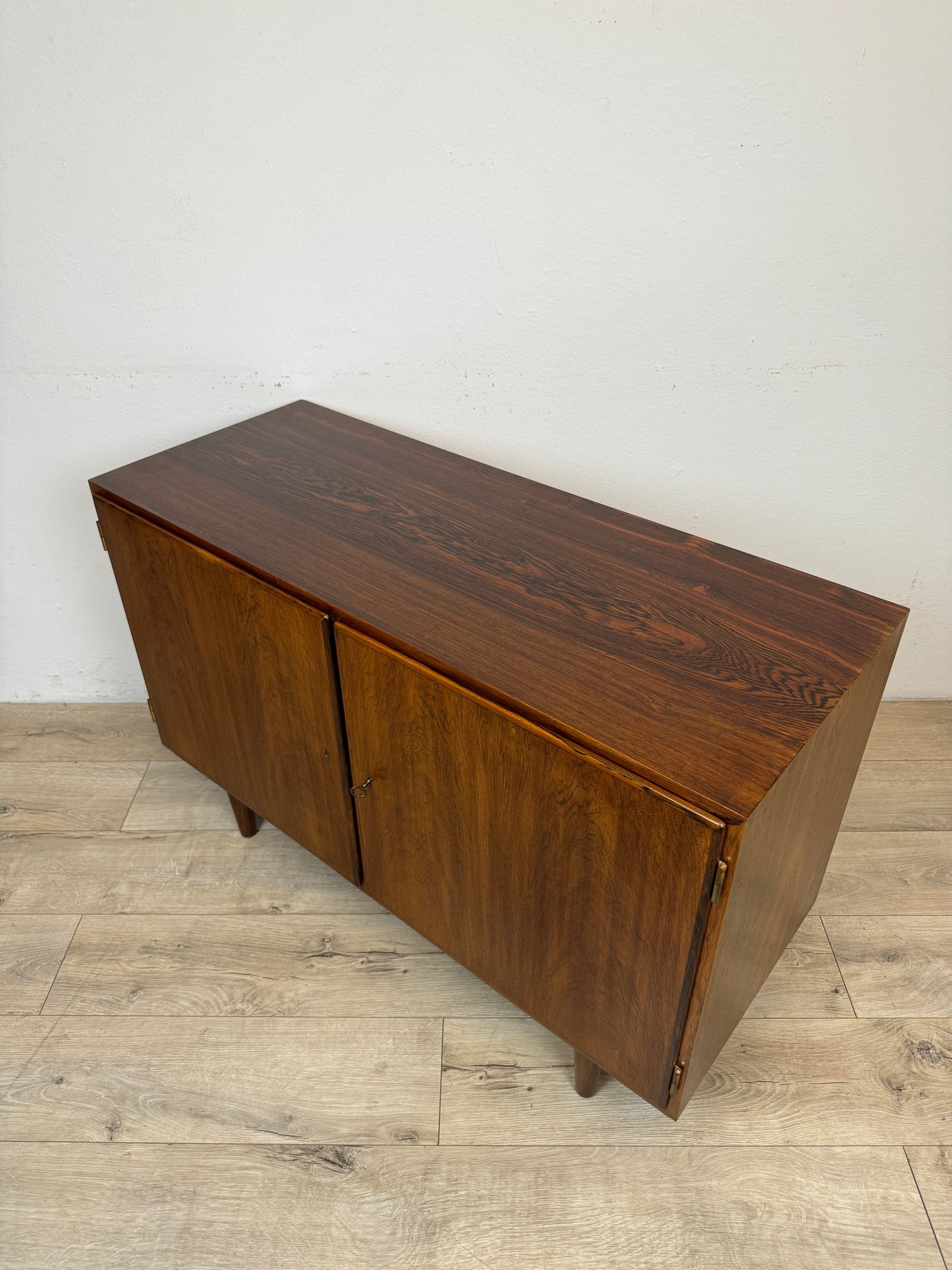 Sideboard in palissandro di Poul Hundevad