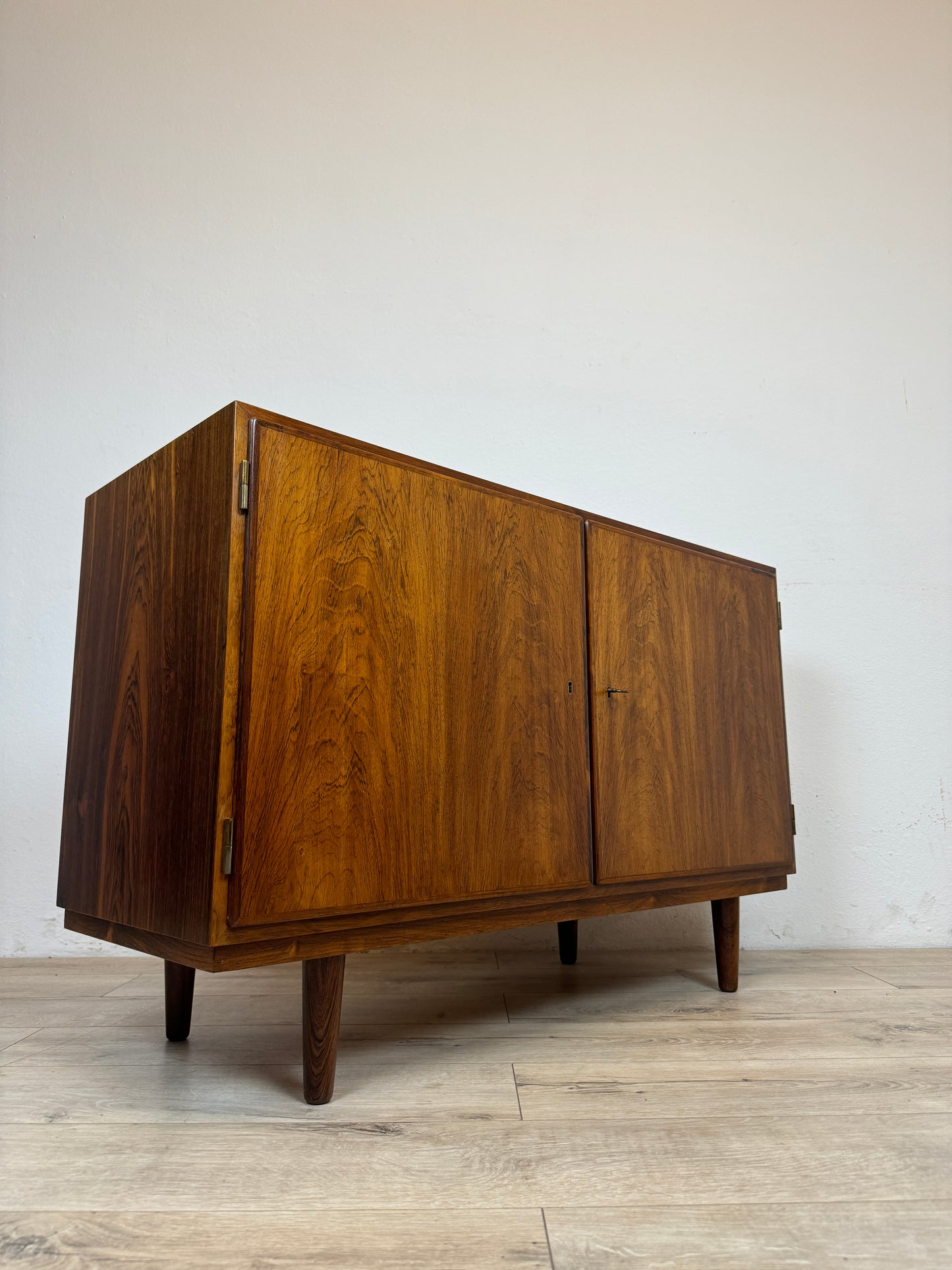 Sideboard in palissandro di Poul Hundevad