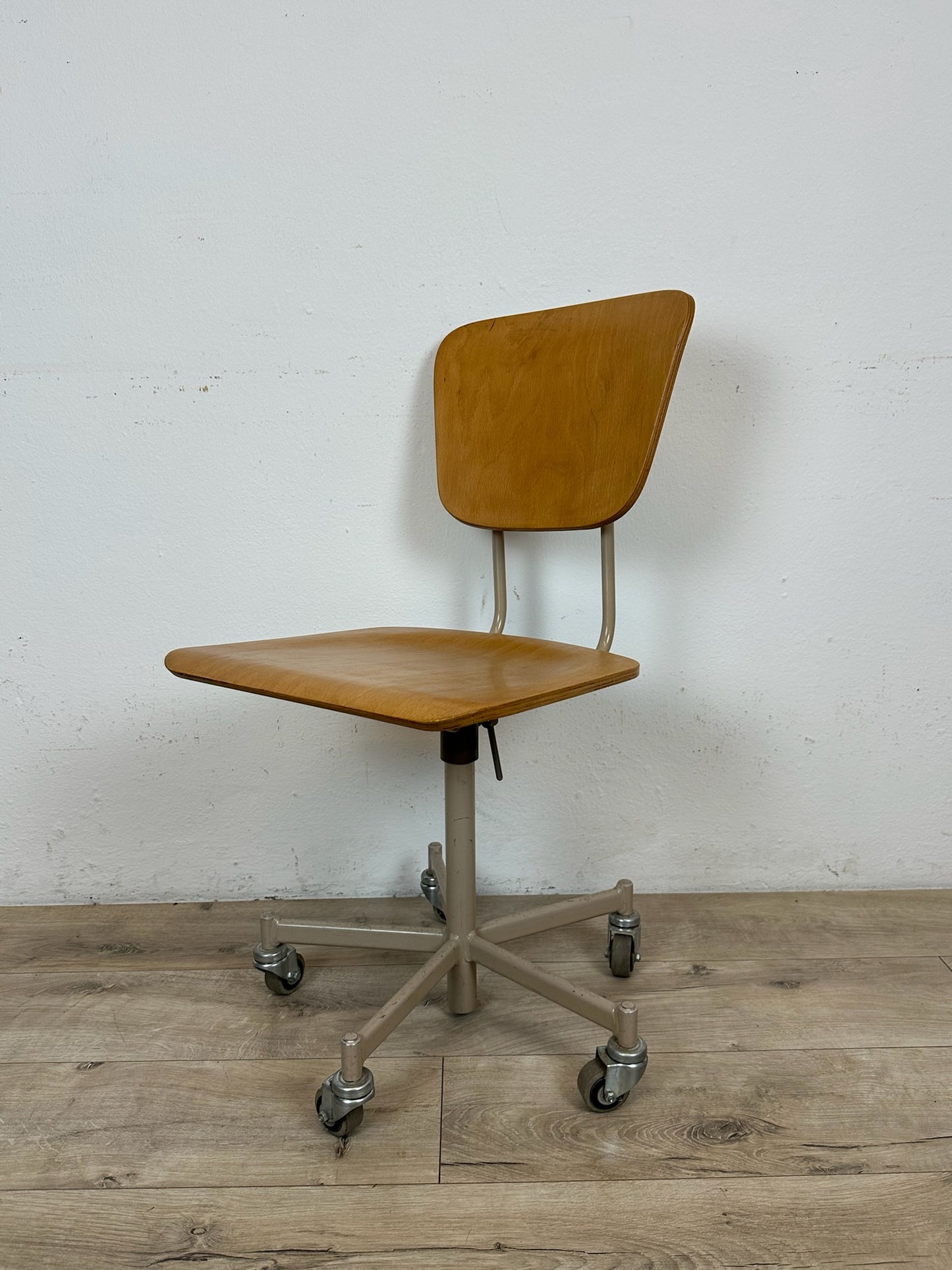 Sedia con ruote anni 60