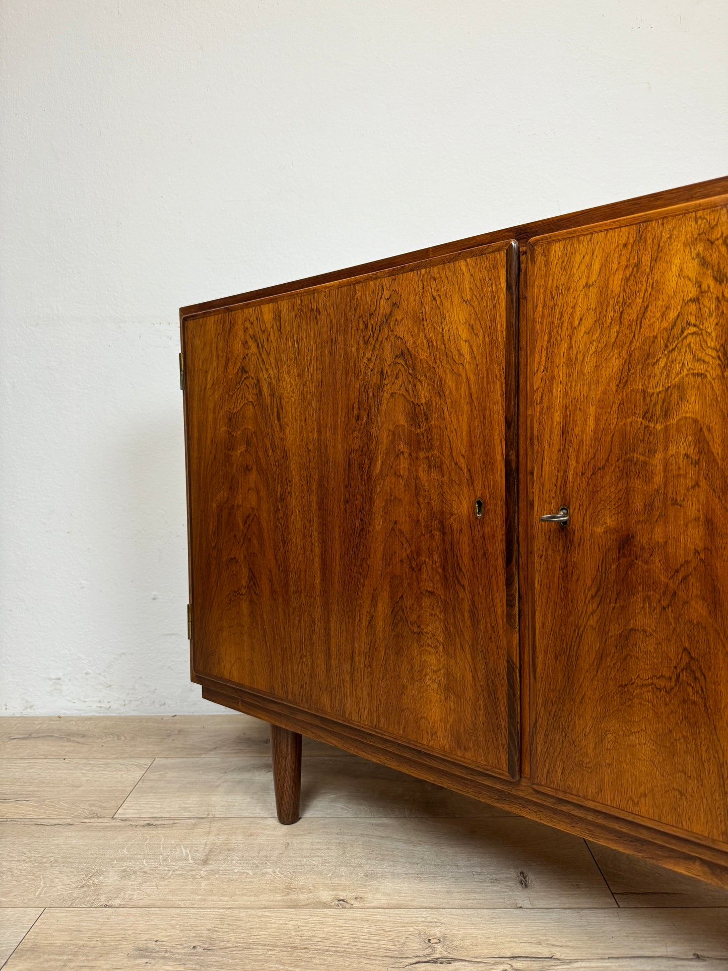 Sideboard in palissandro di Poul Hundevad