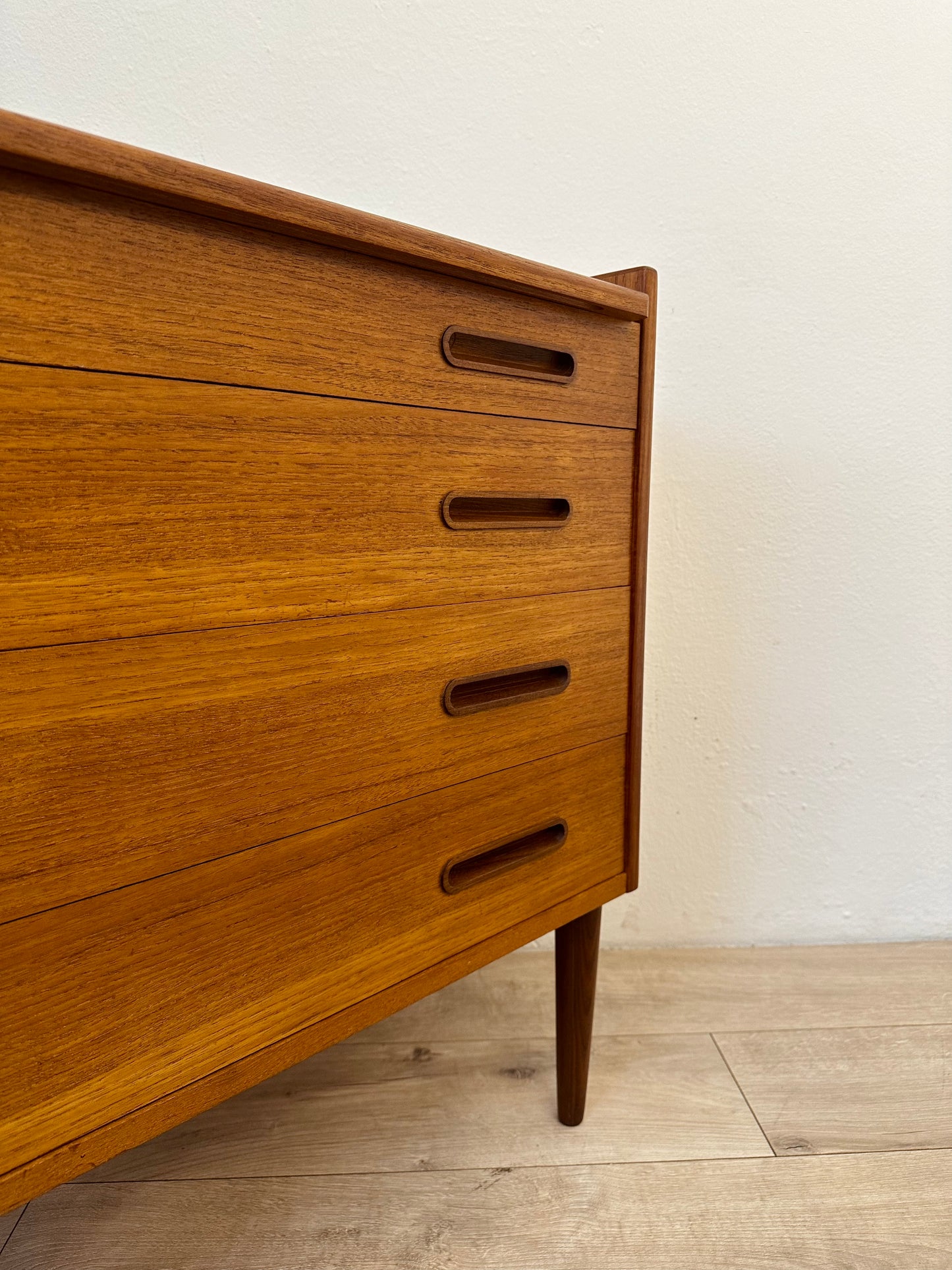 Cassettiera danese in teak