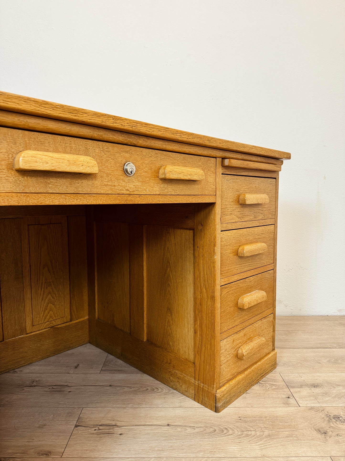 Scrivania in rovere anni 50