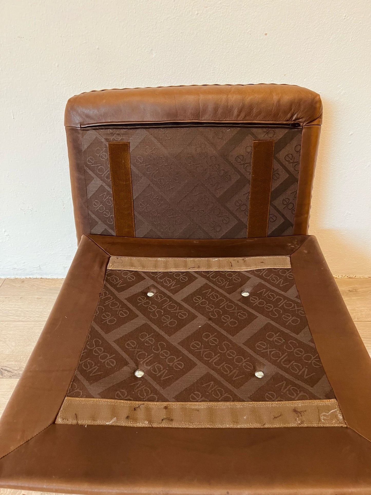 Poltrone e poggiapiedi De Sede DS31