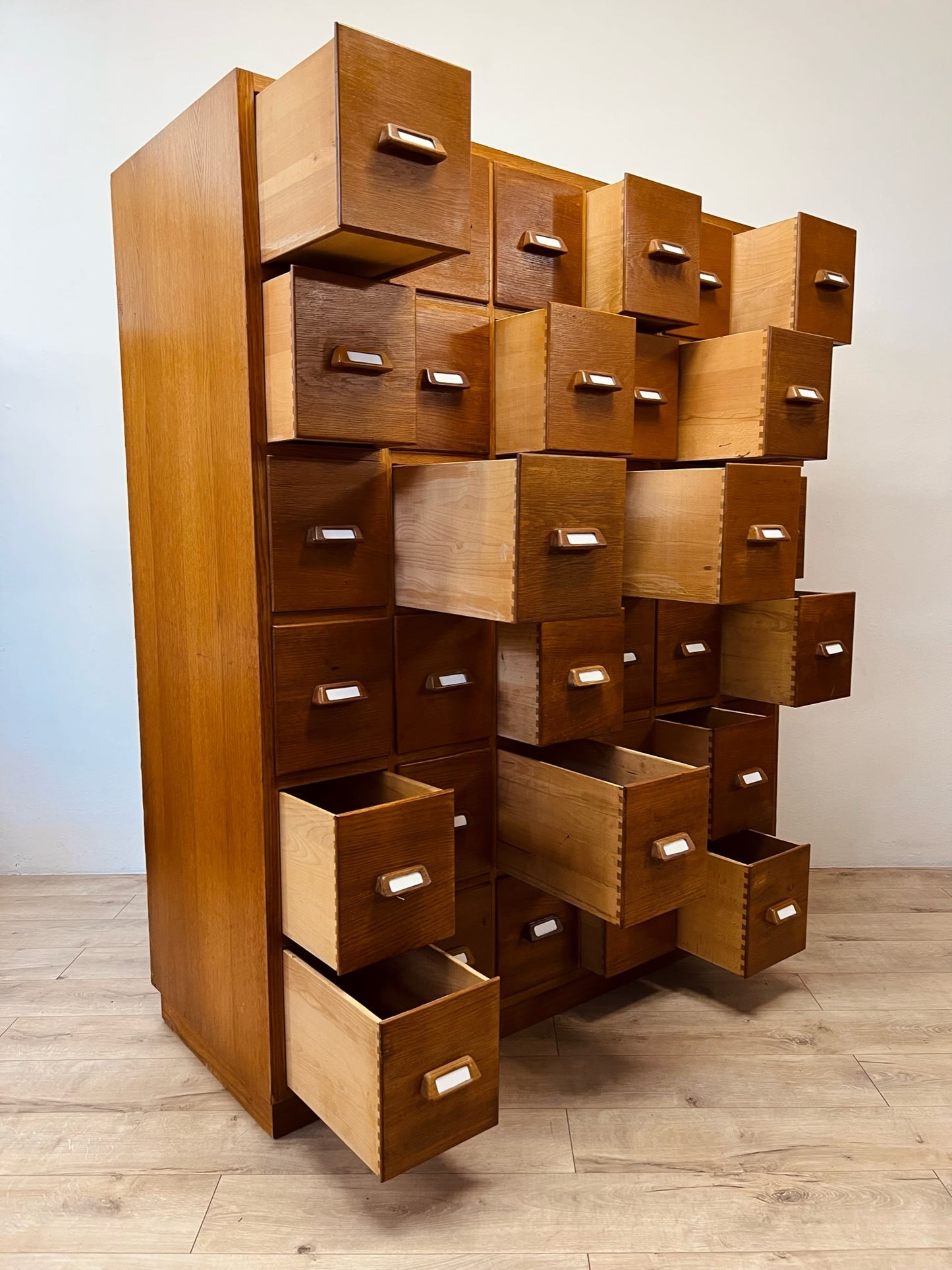 Mobile con cassetti anni 40