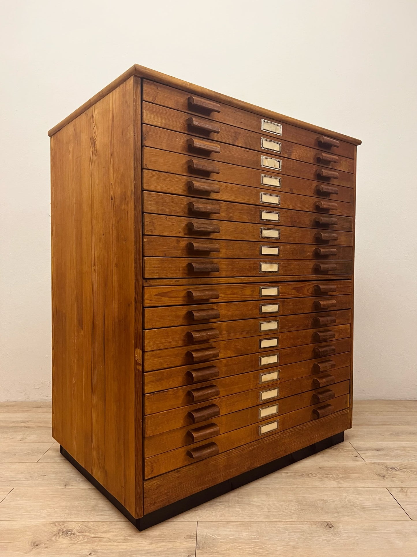 Mobile schedario anni 60