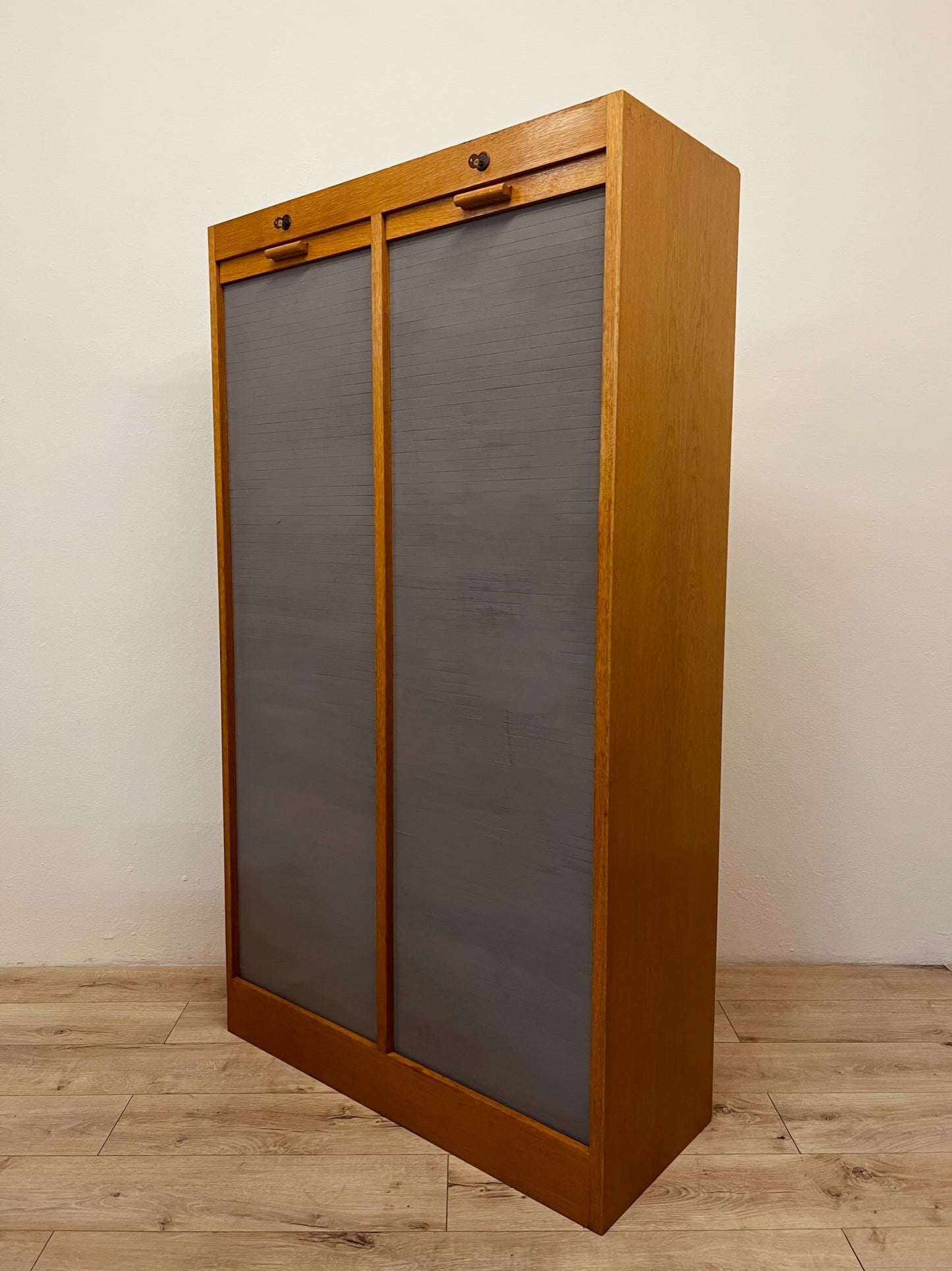 Mobile a serrandina anni 70