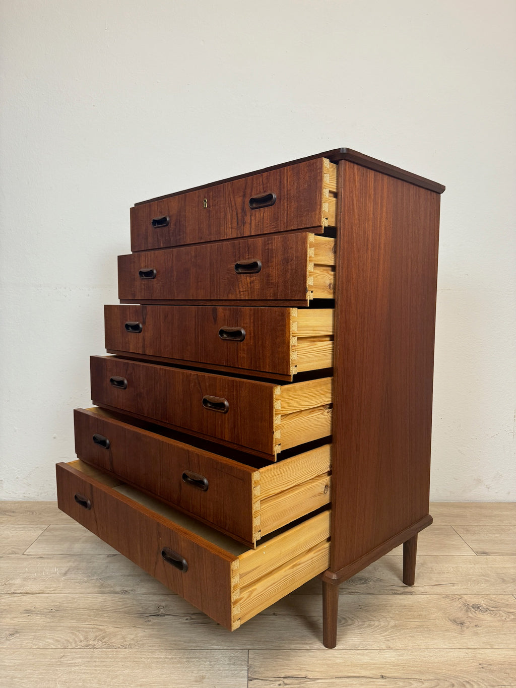Cassettiera in teak anni 70