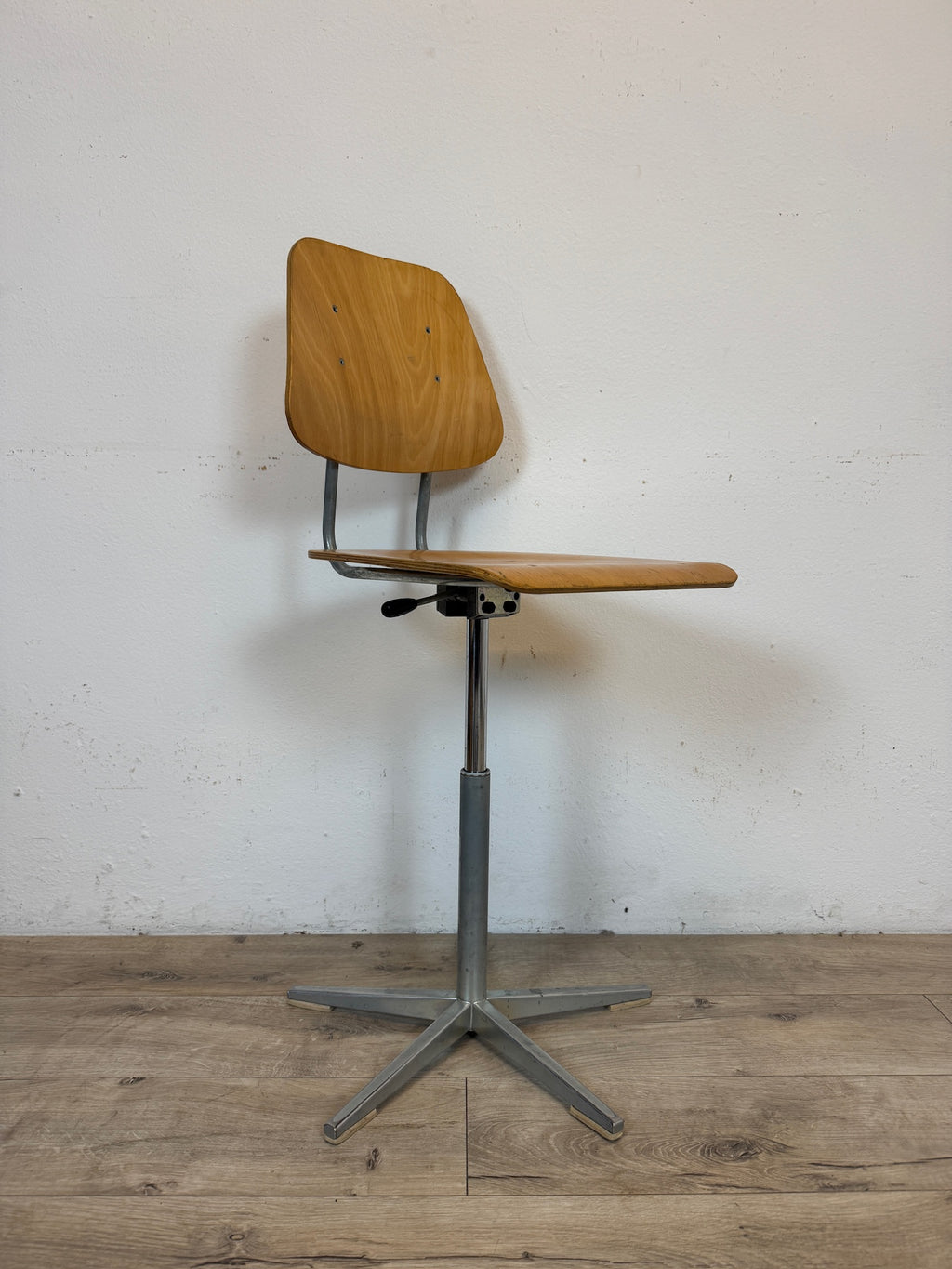 Sedia da scuola regolabile in altezza