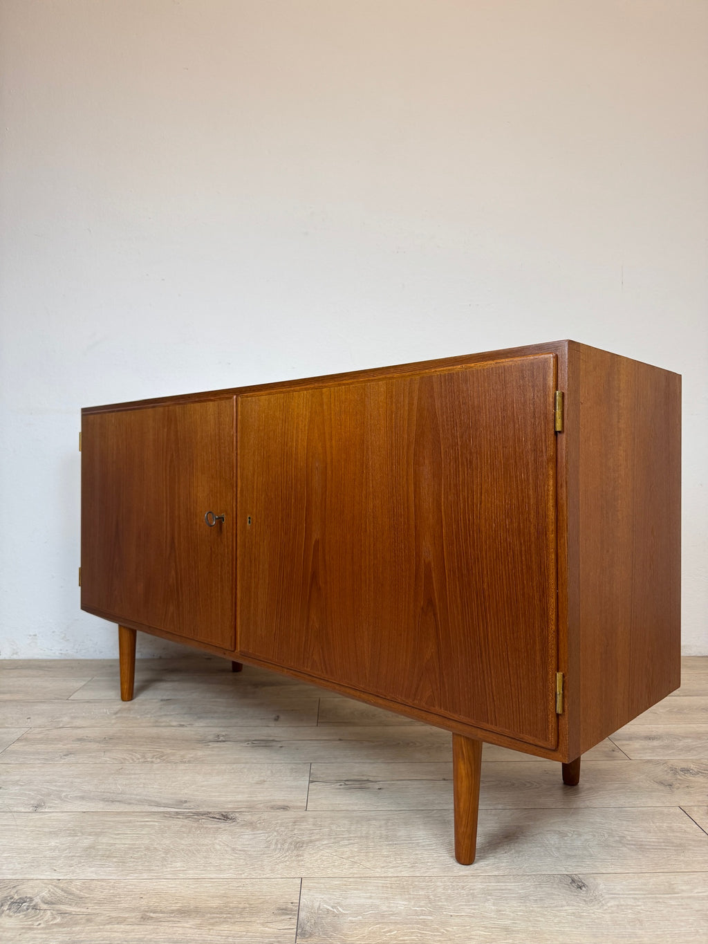 Sideboard Poul Hundevad in teak