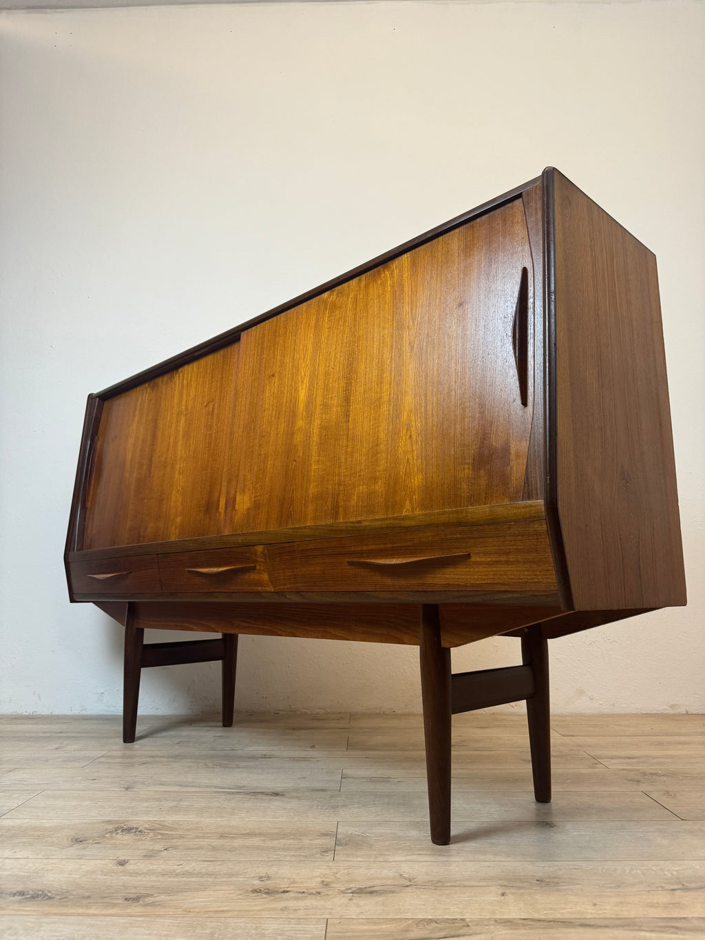 Highboard in palissandro