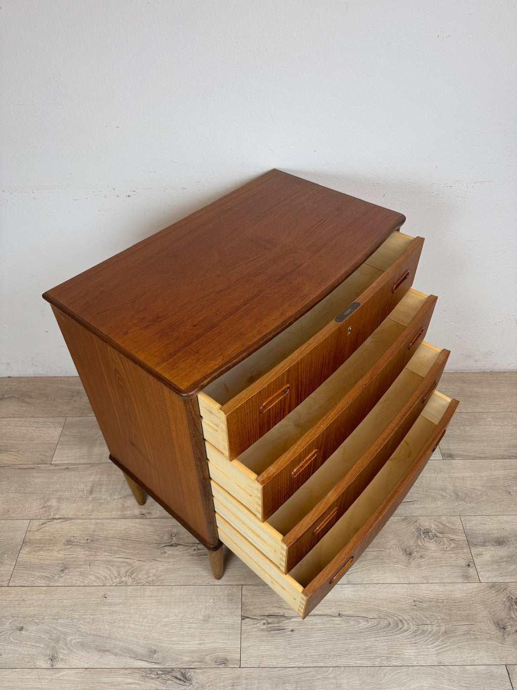 Cassettiera in teak anni 70