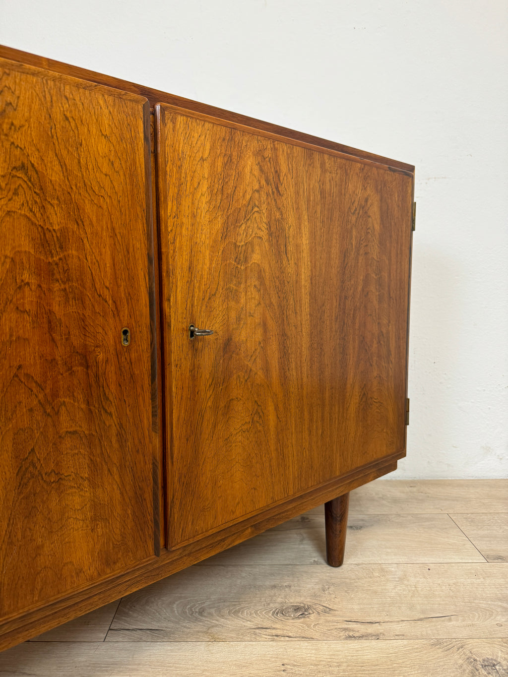 Sideboard in palissandro di Poul Hundevad