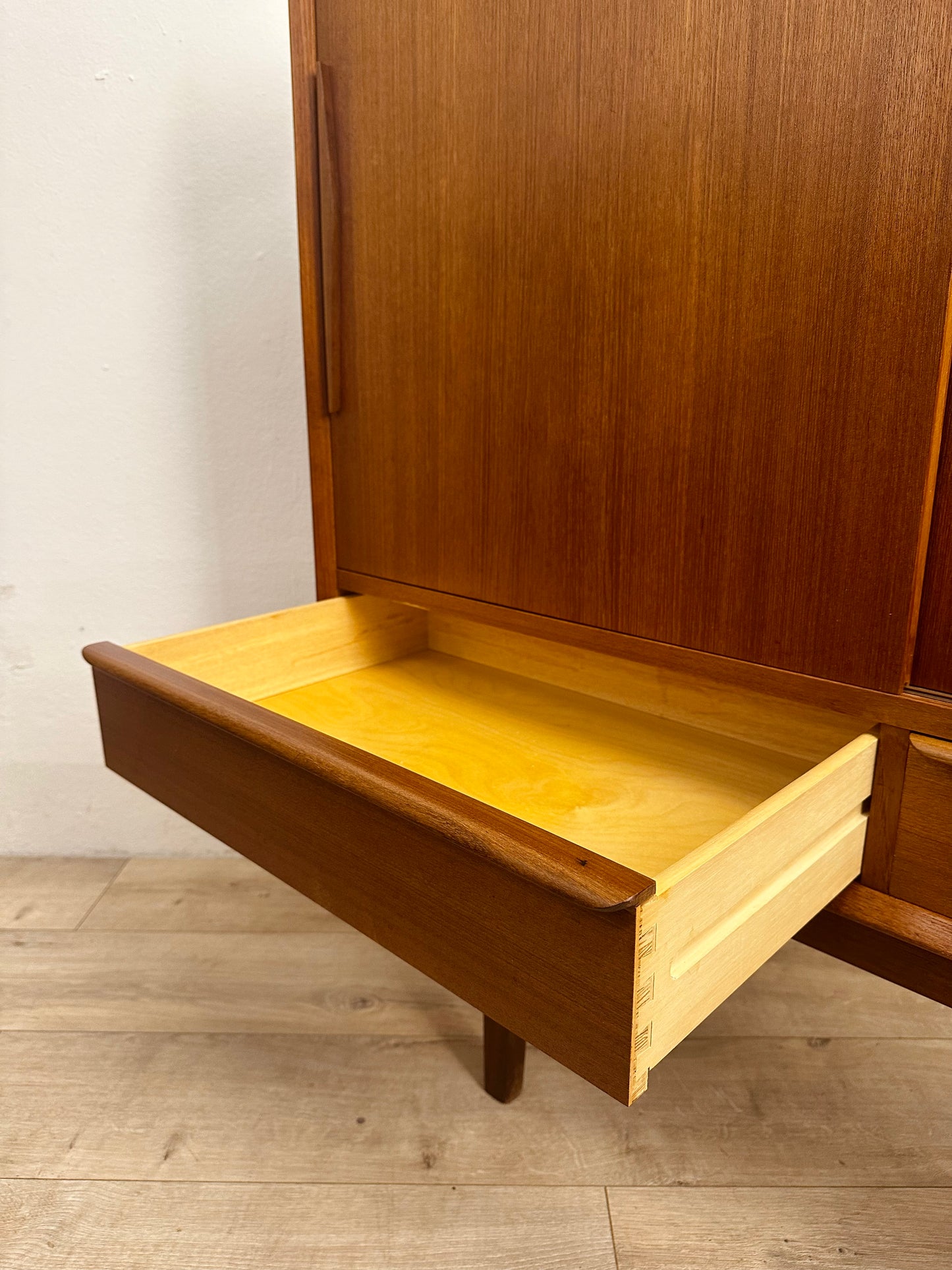 Credenza danese anni 60 in teak VecchioRetrobottega