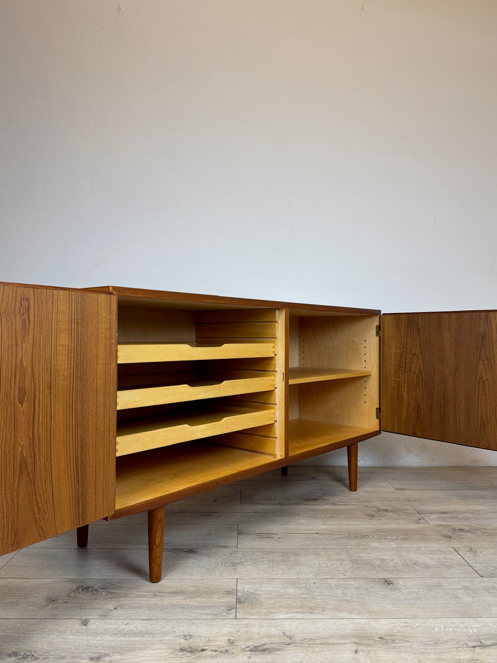 Sideboard Poul Hundevad in teak