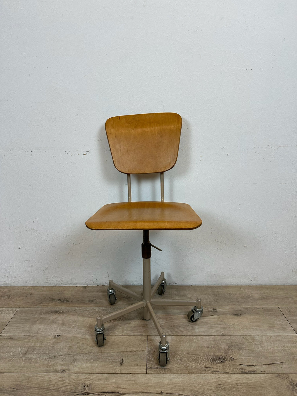 Sedia con ruote anni 60