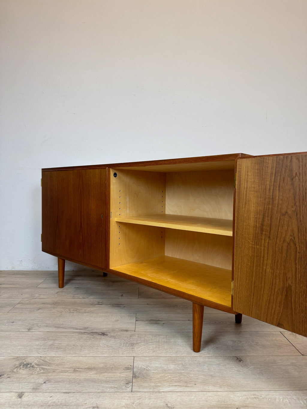 Sideboard Poul Hundevad in teak