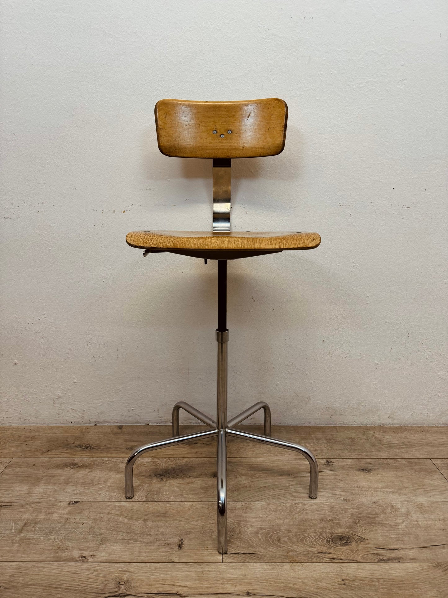 Sgabello industriale anni 60