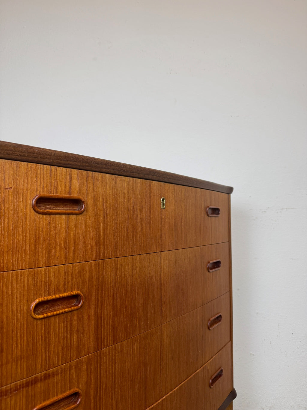 Cassettiera in teak anni 70