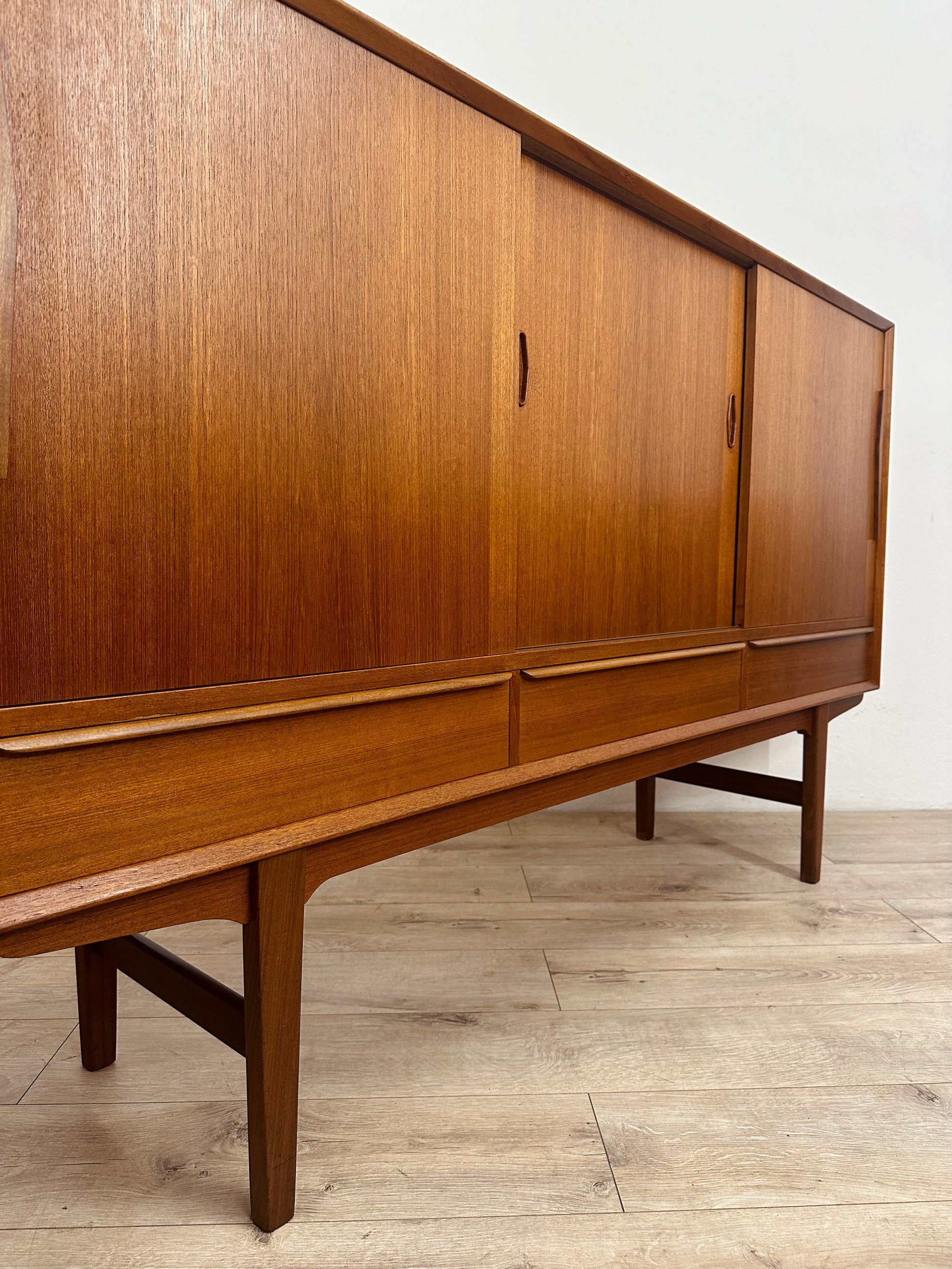 Credenza danese anni 60 in teak VecchioRetrobottega