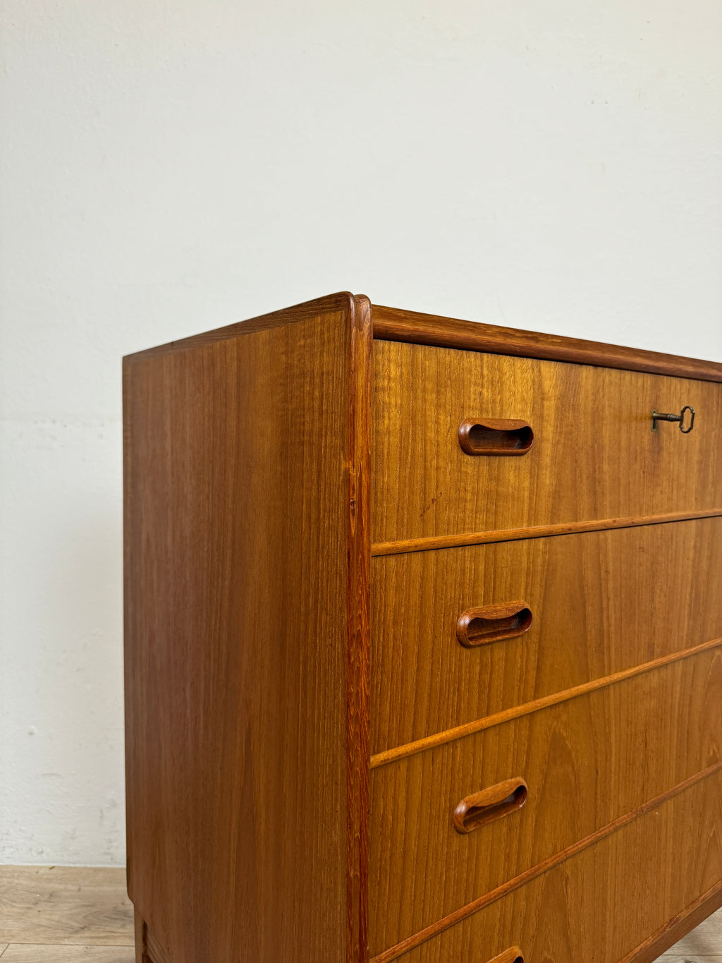 Cassettiera danese in teak
