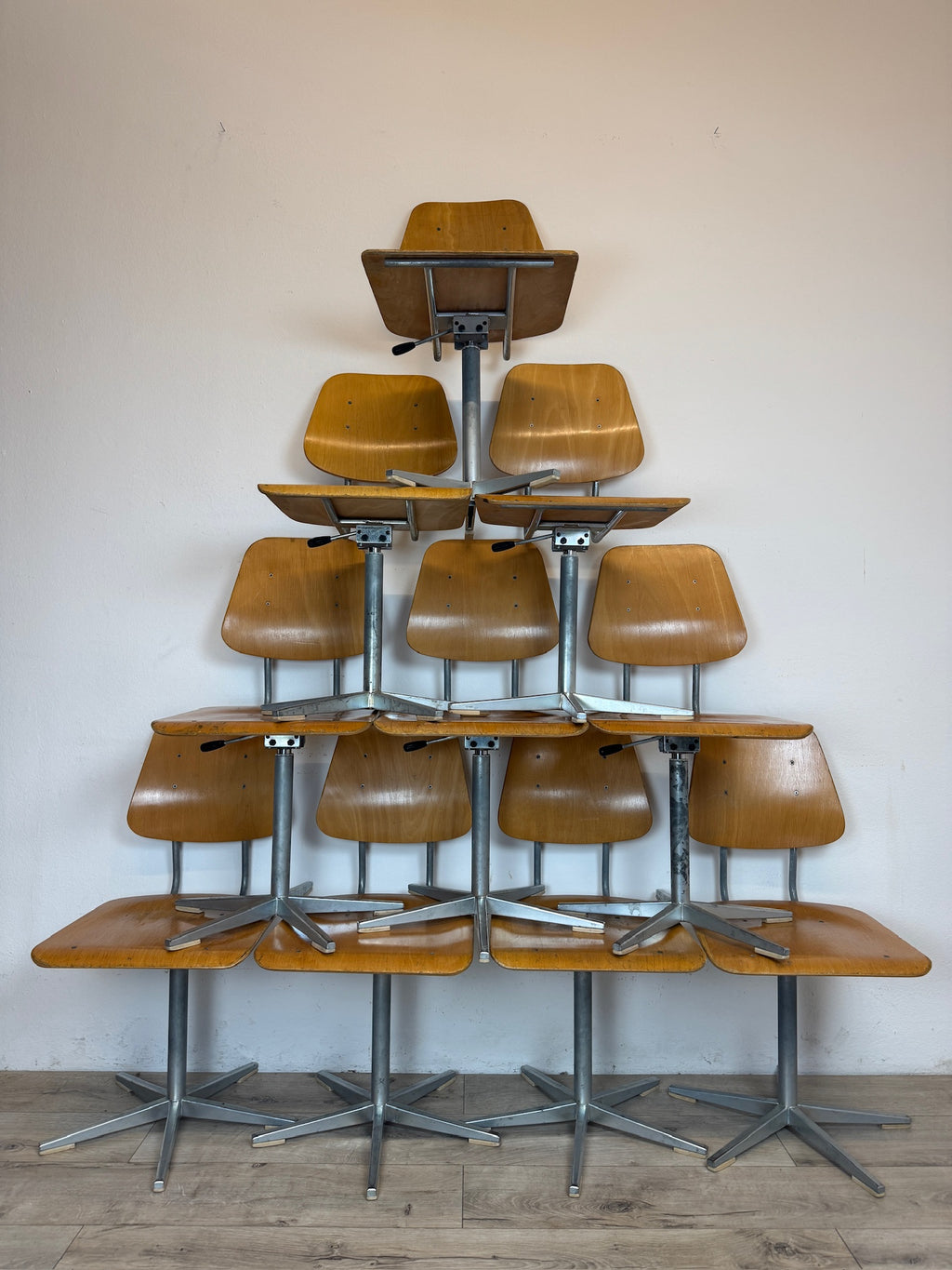 Sedia da scuola regolabile in altezza