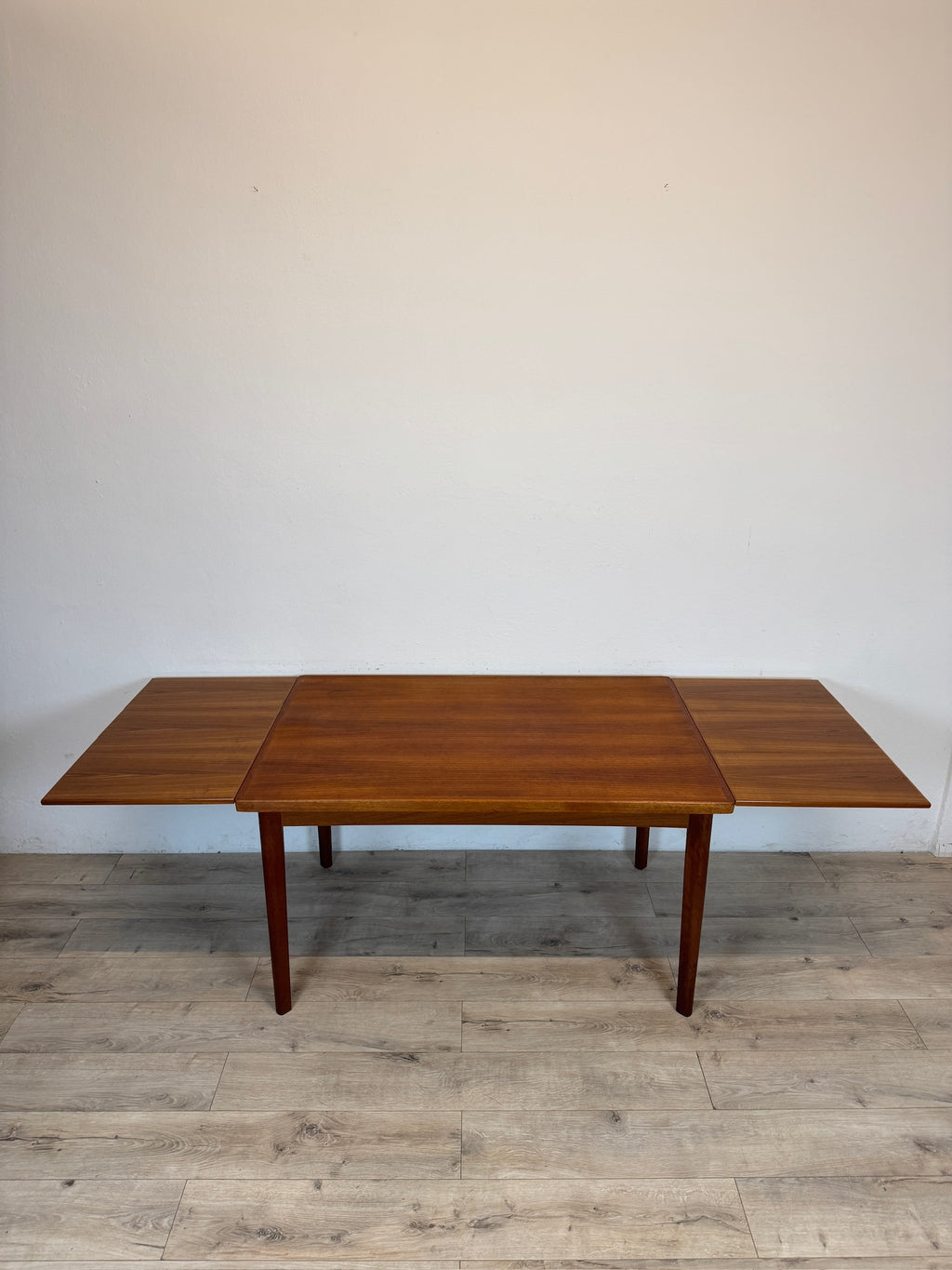 Tavolo danese in teak