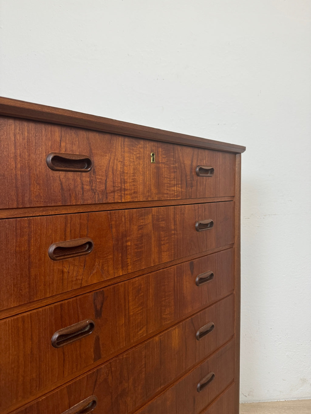 Cassettiera in teak anni 70