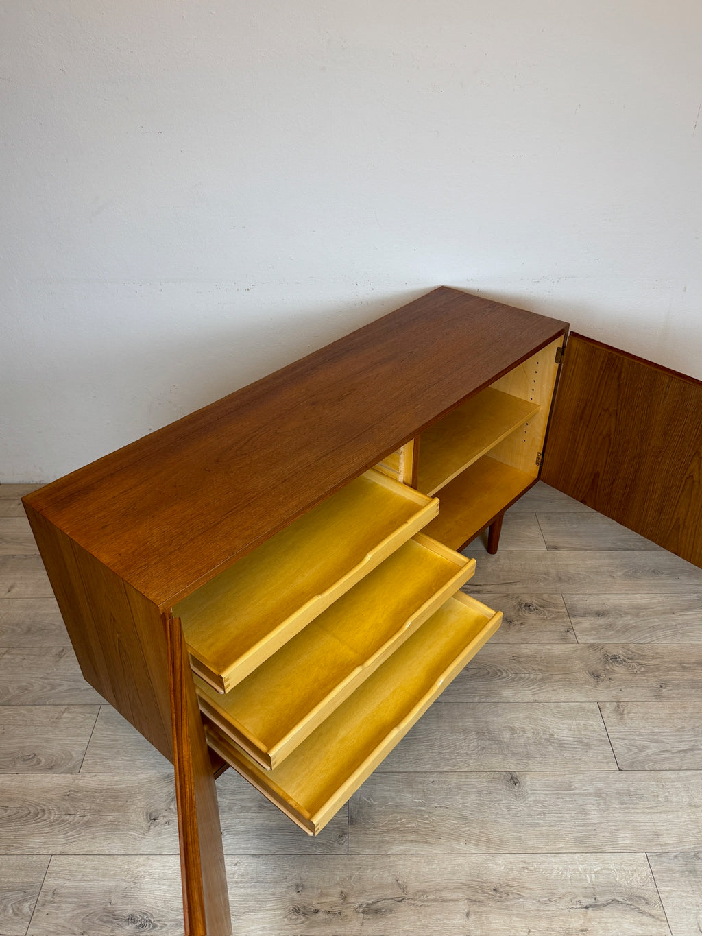 Sideboard Poul Hundevad in teak