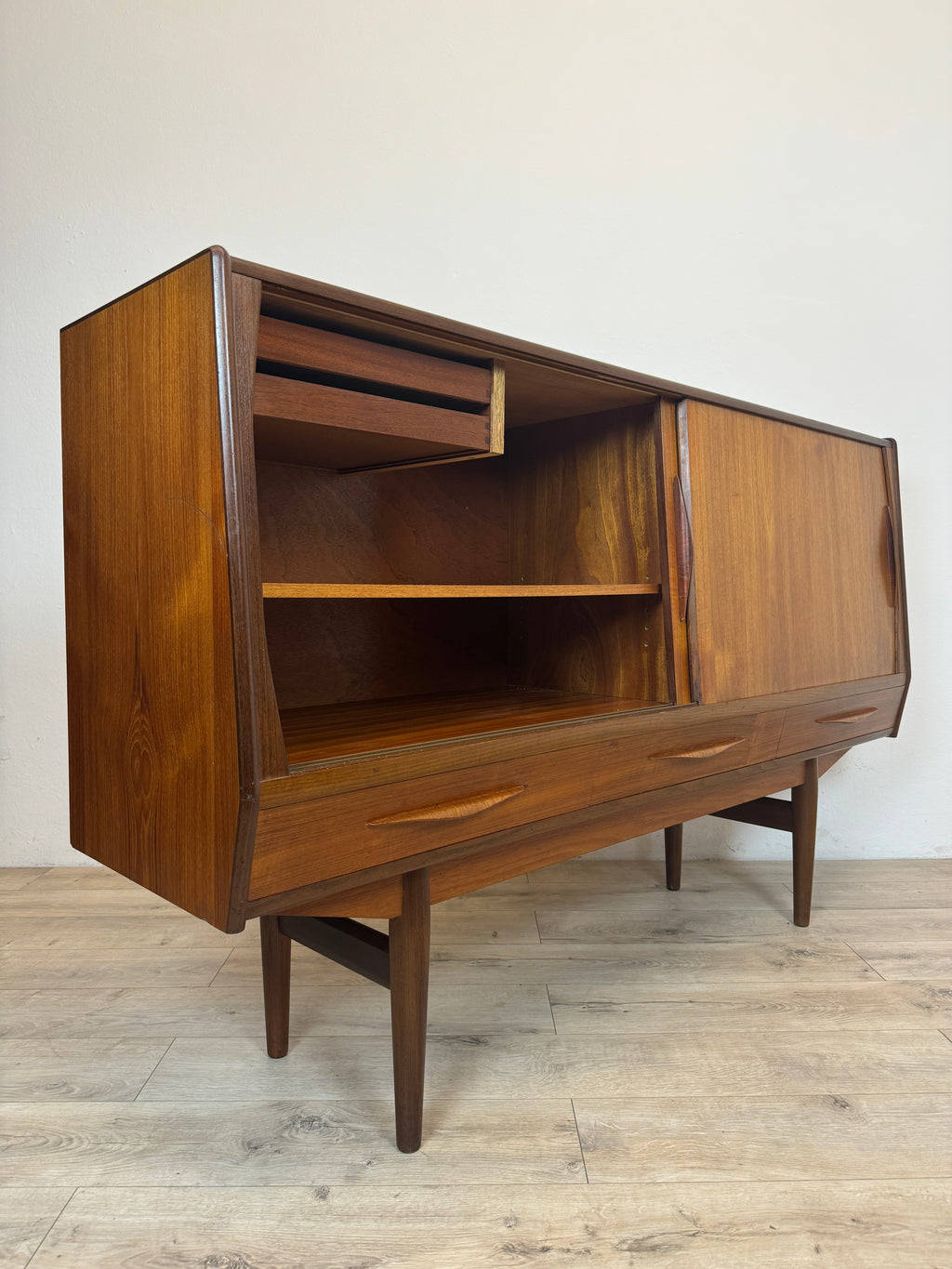 Highboard in palissandro