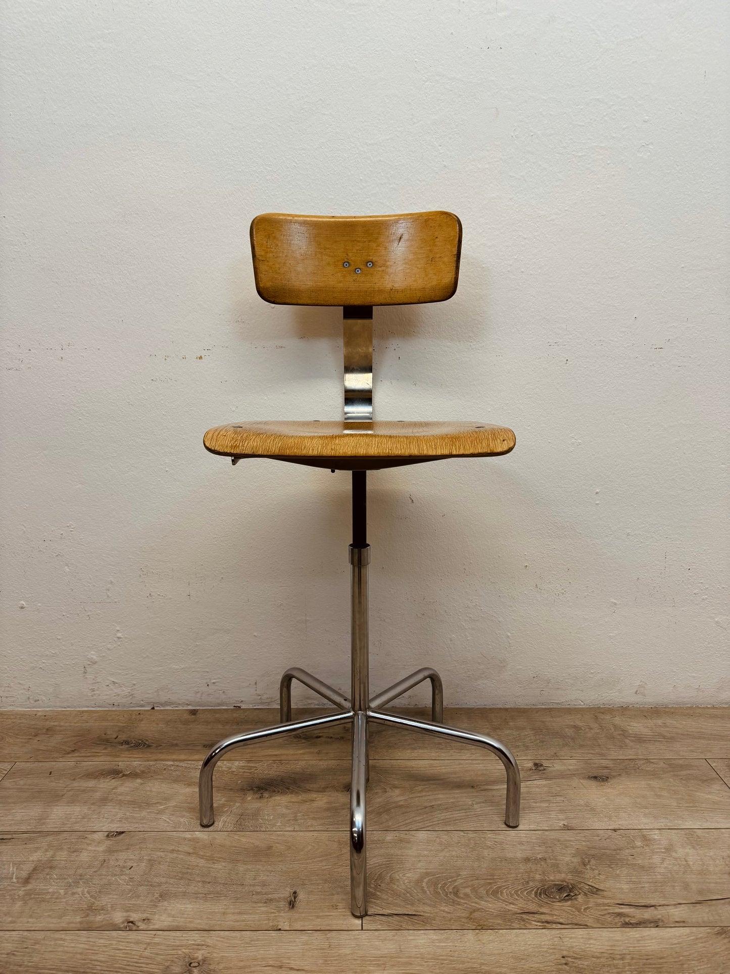 Sgabello industriale anni 60