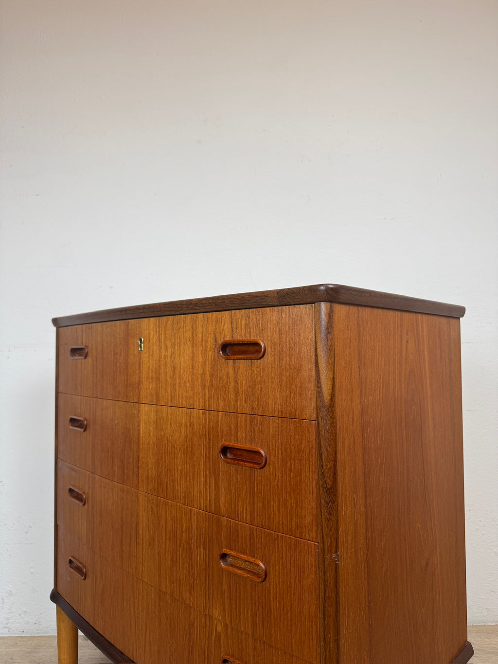 Cassettiera in teak anni 70