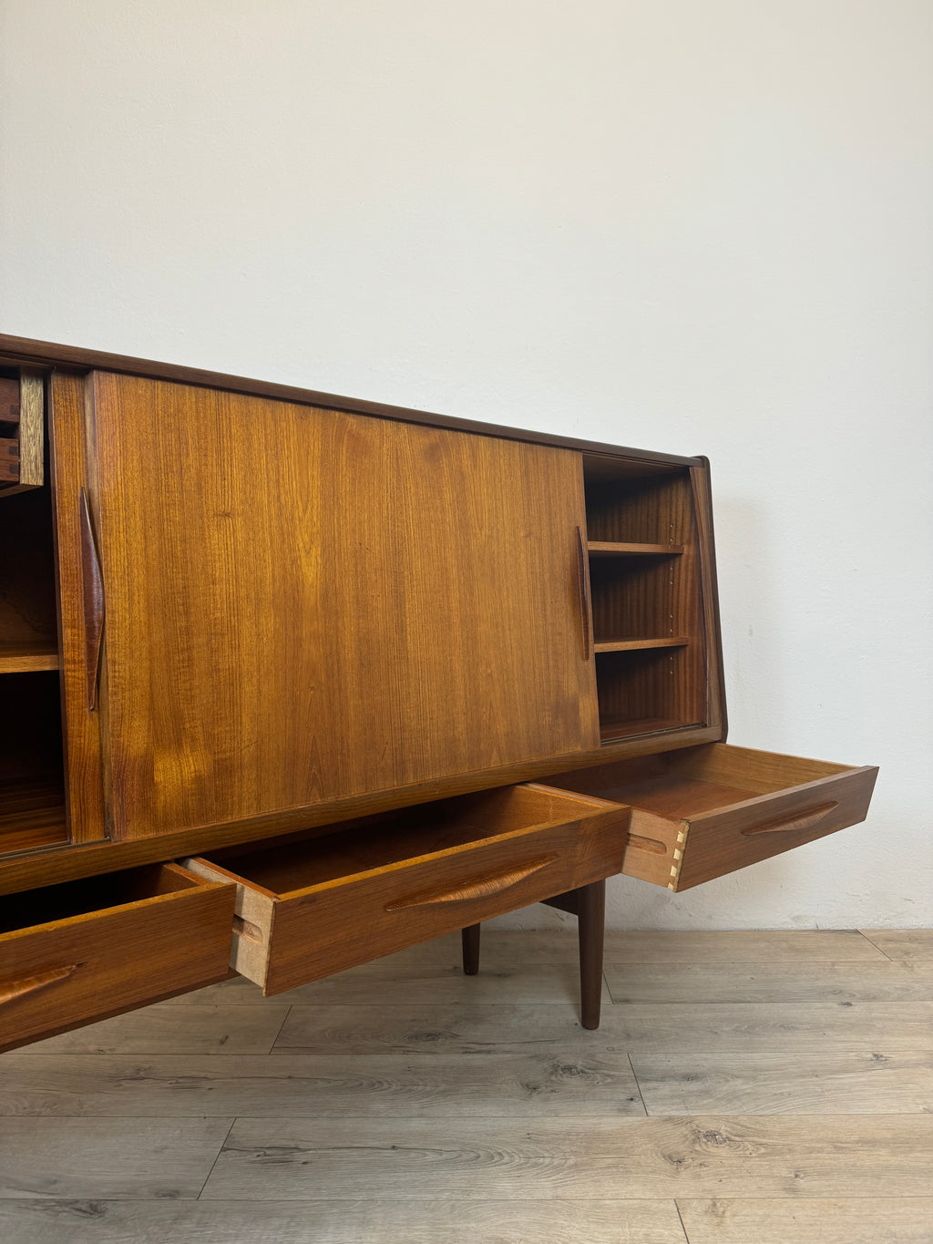 Highboard in palissandro