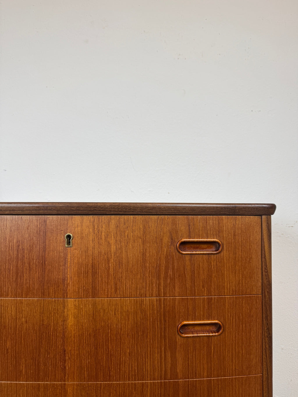 Cassettiera in teak anni 70