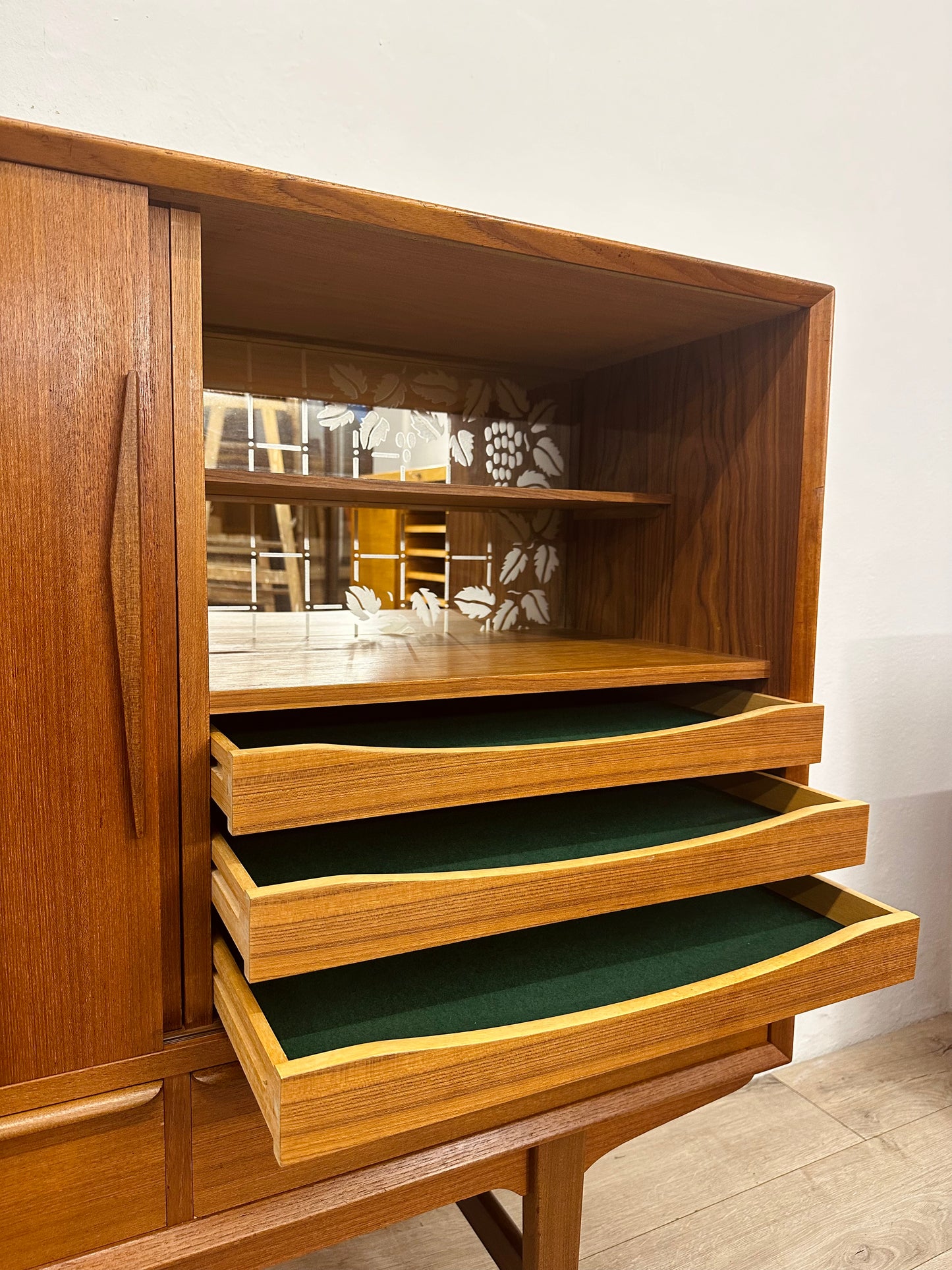 Credenza danese anni 60 in teak VecchioRetrobottega