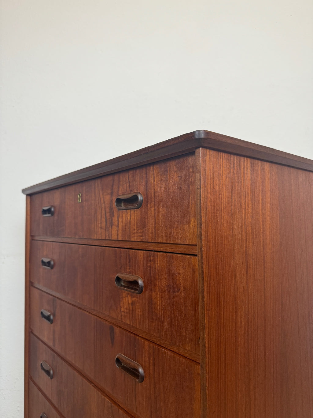 Cassettiera in teak anni 70