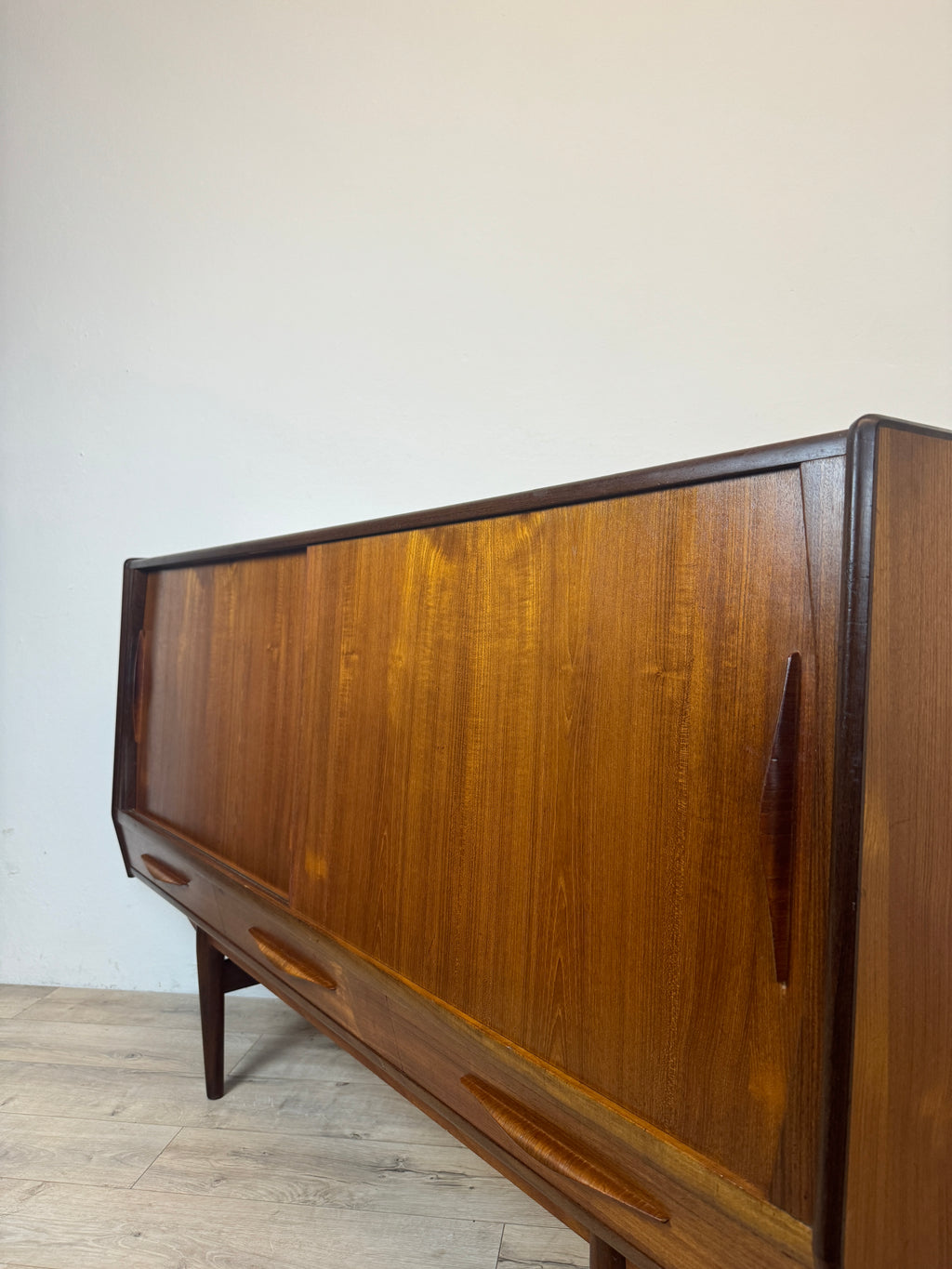 Highboard in palissandro