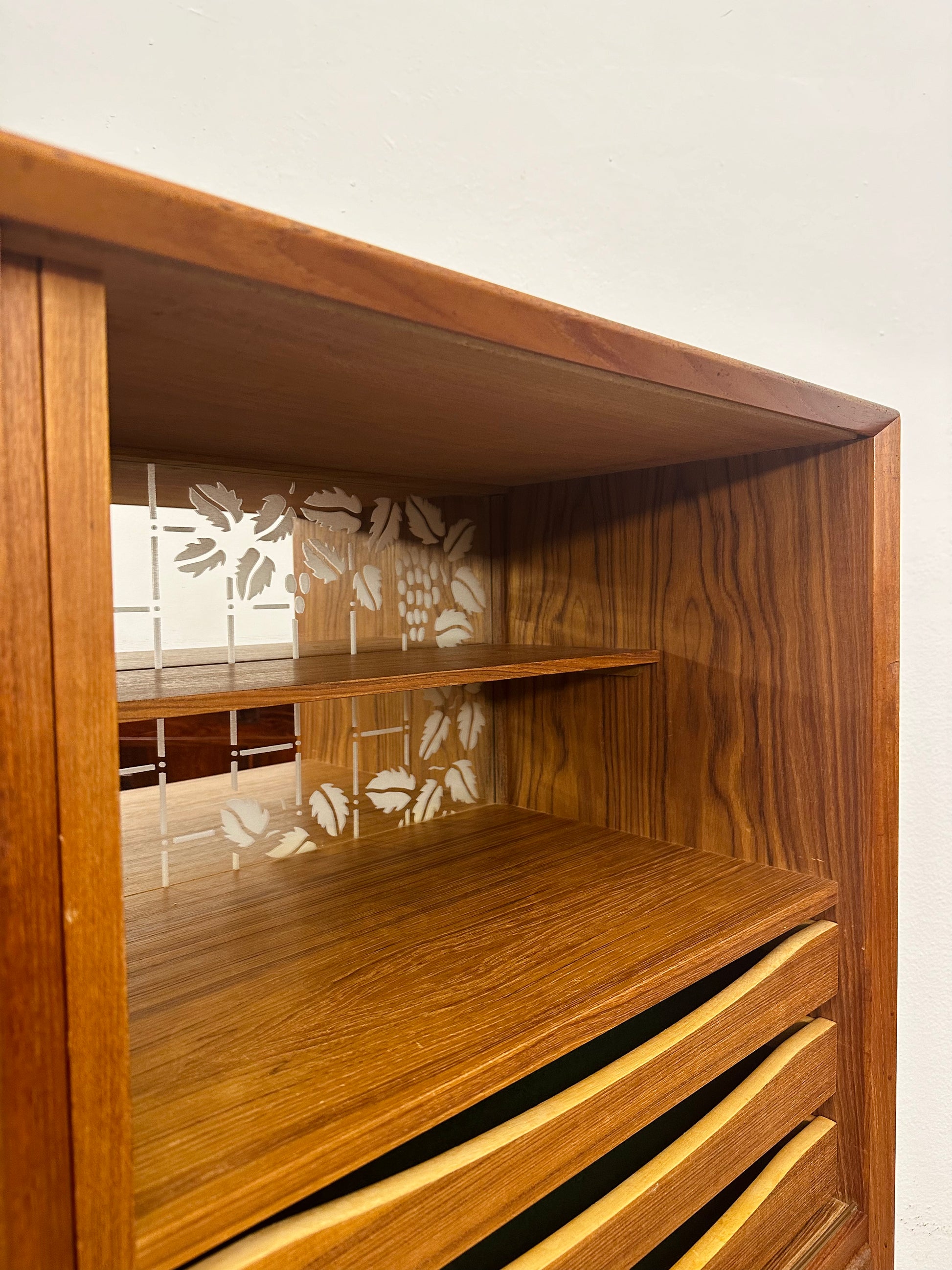 Credenza danese anni 60 in teak VecchioRetrobottega