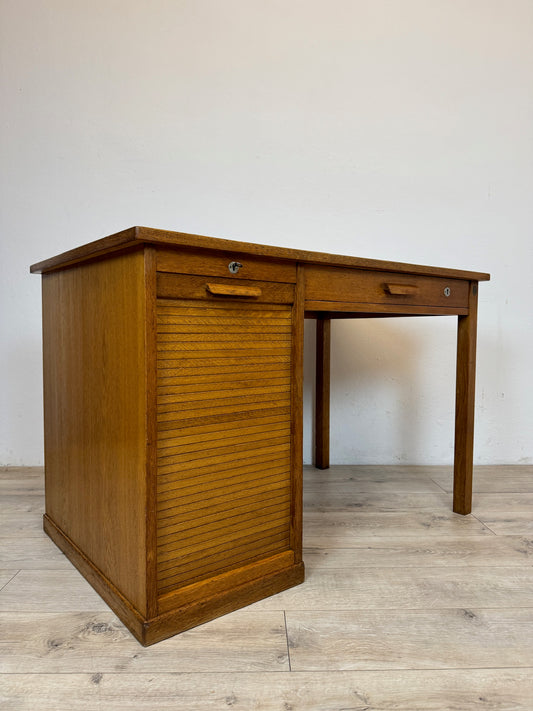 Scrivania in rovere con serrandina