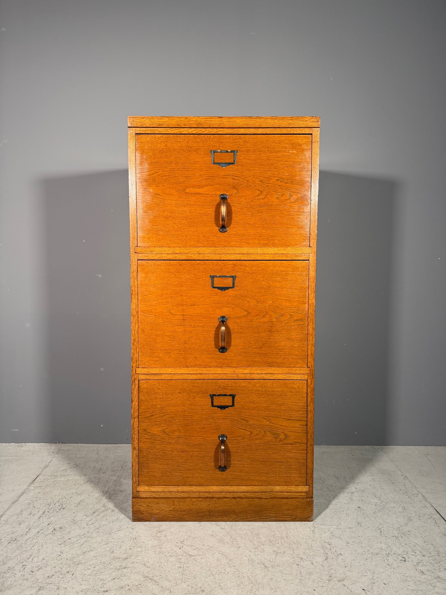 Schedario in rovere Anni 60