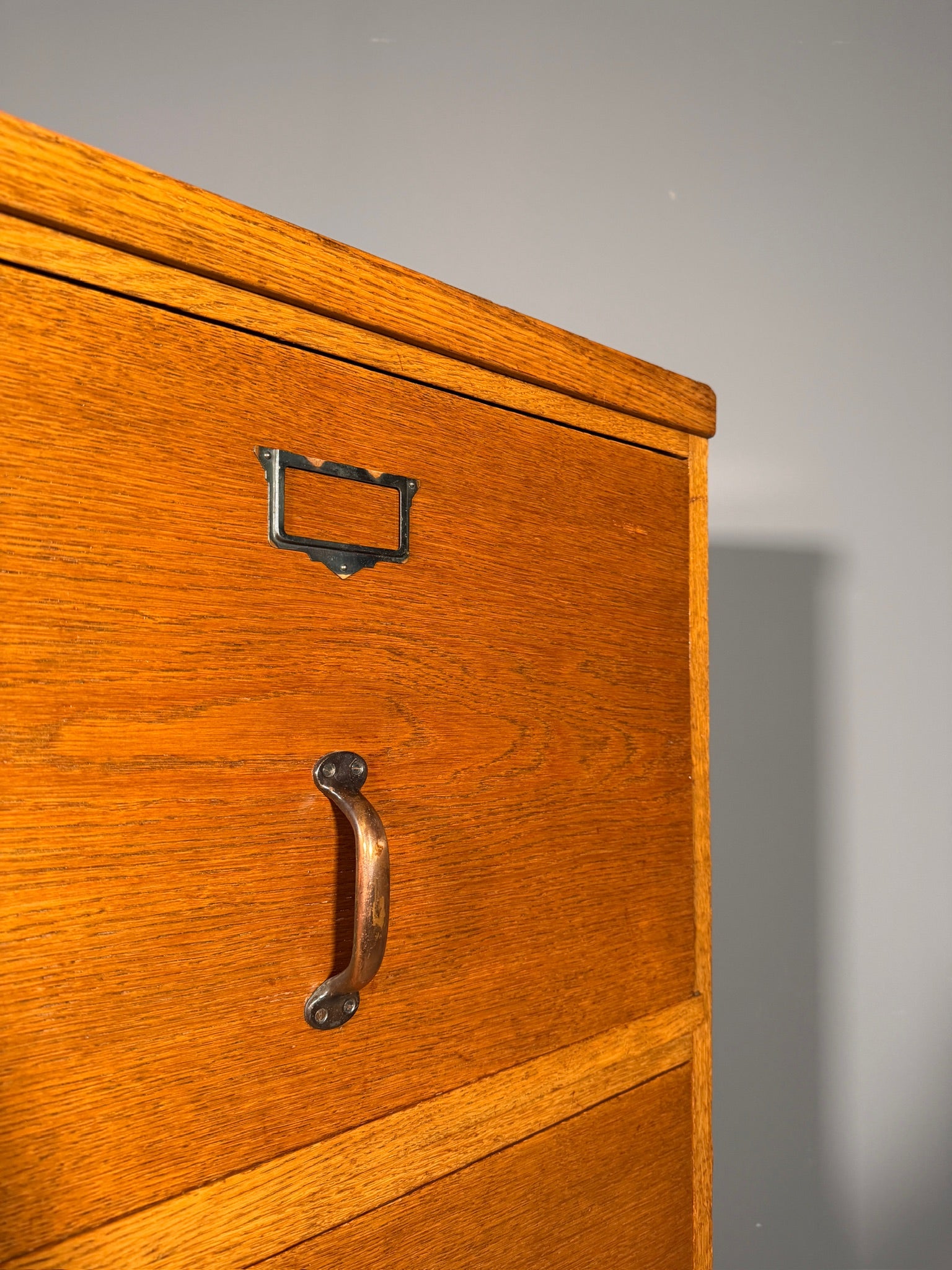 Schedario in rovere Anni 60