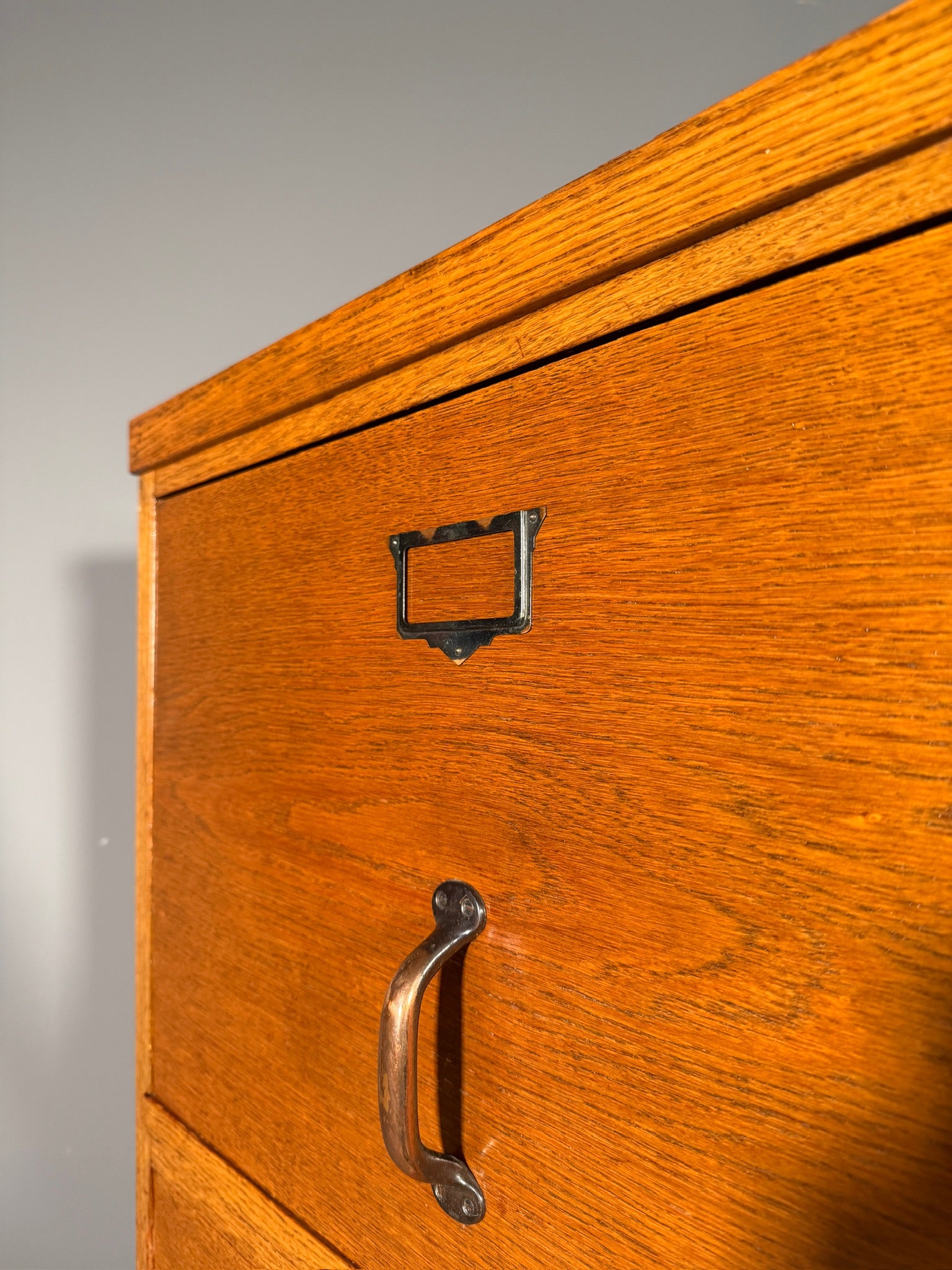 Schedario in rovere Anni 60