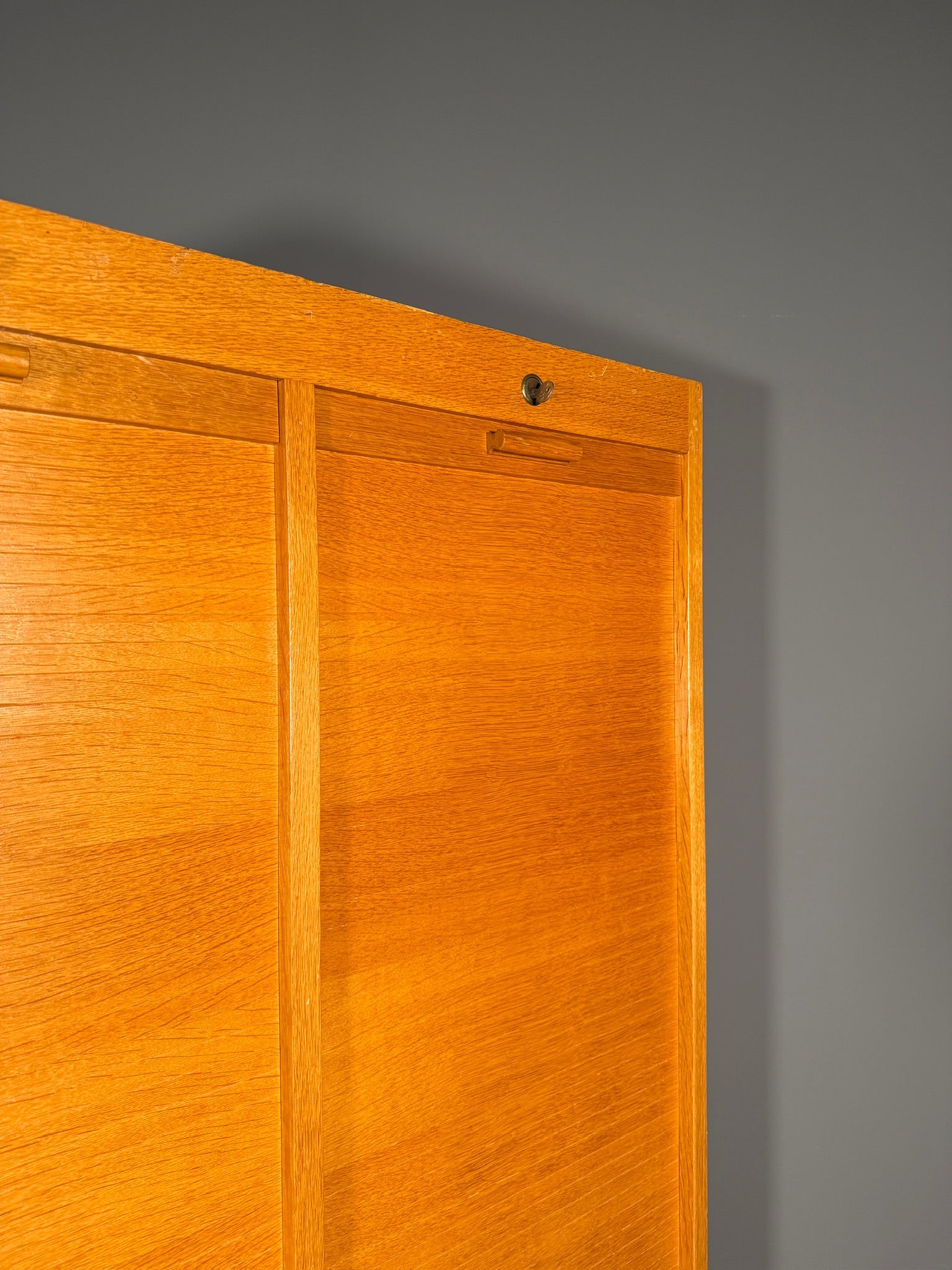 Mobile a serrandina Anni 70